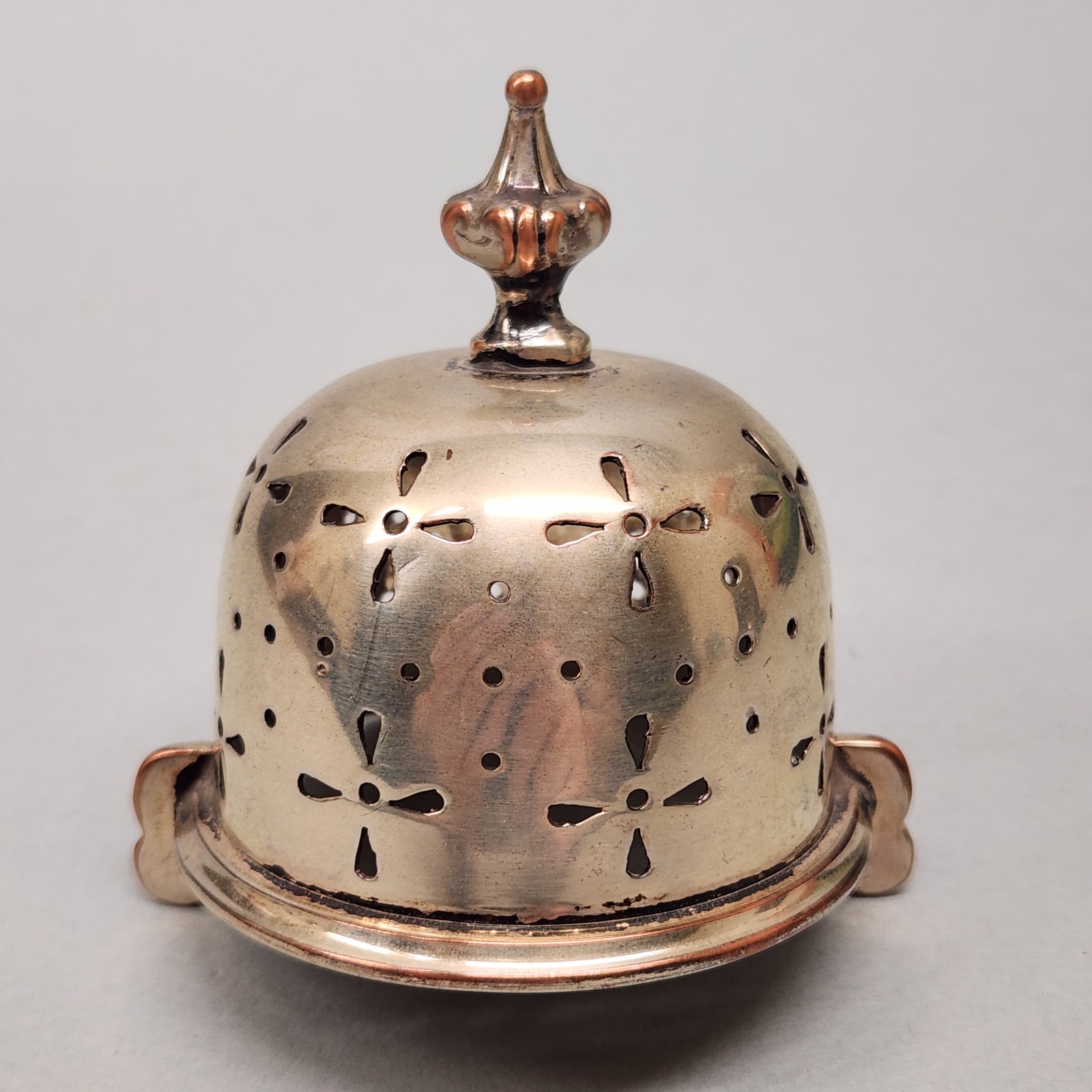 Antique Muffineer Shaker / Sugar Caster – Silverplate Copper (6.75″ Tall)