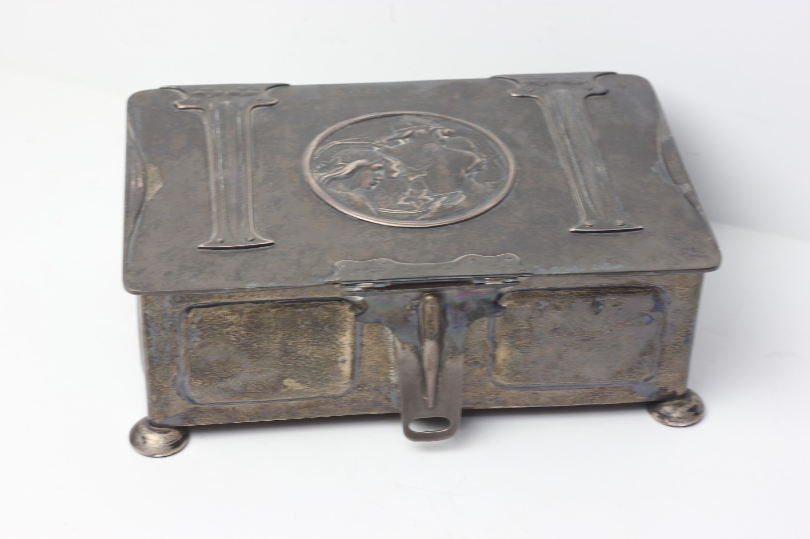 Antique Kate Harris Arts and Crafts Silver Jewelry Box 1899 England