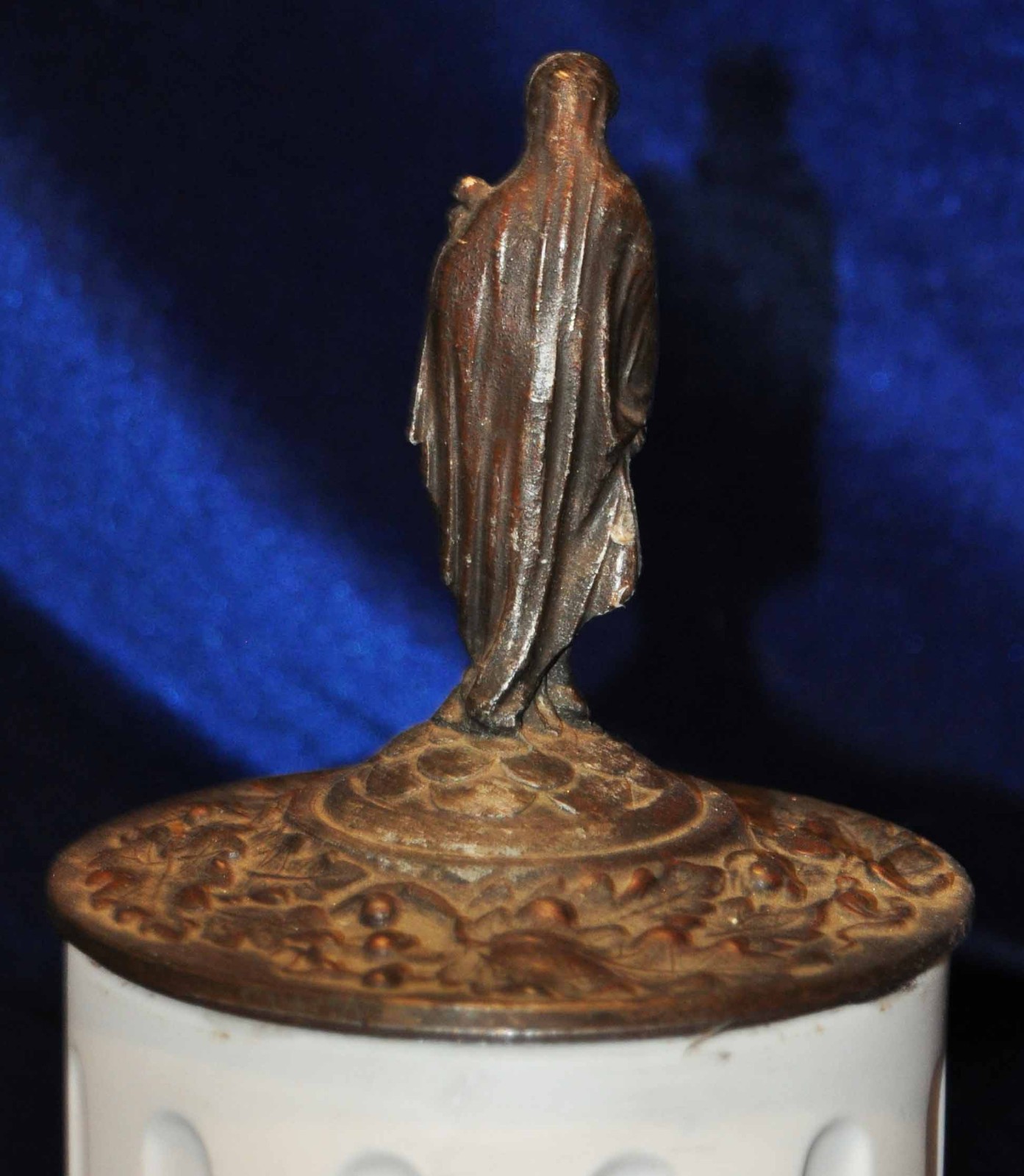 FRENCH BRONZE NEOCLASSICAL LADY ORMOLU BISQUE PORCELAIN GREEK ROMAN COLUMN
