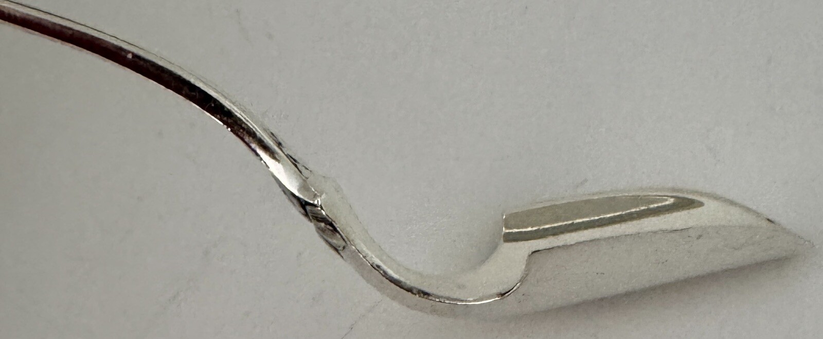 TIFFANY JAPANESE STERLING 9” AESTEHTIC MOVEMENT CHEESE SCOOP C. 1875