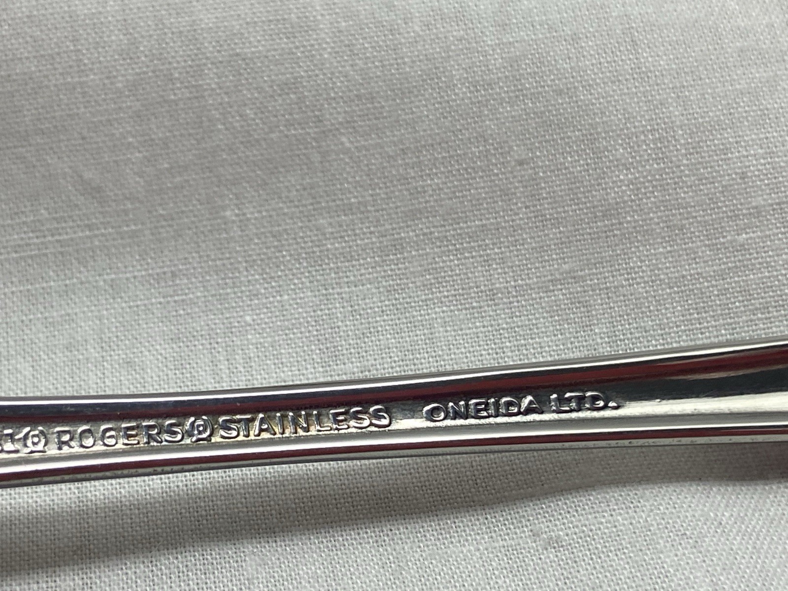 8 ~ 1881 Rogers Oneida LTD Bittersweet Repose Stainless Flatware Soup Spoons `