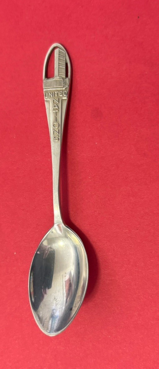 Bates & Klinke United Nations Sterling Silver 8.7g 3.75” Souvenir Spoon