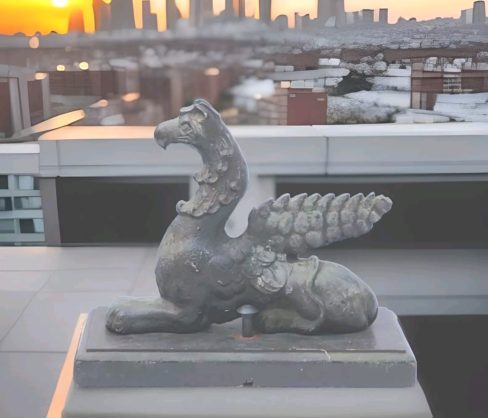 Antique 27.5 Lb 15″ Cast Iron Bronze Architectural Griffin Building Topper Decor