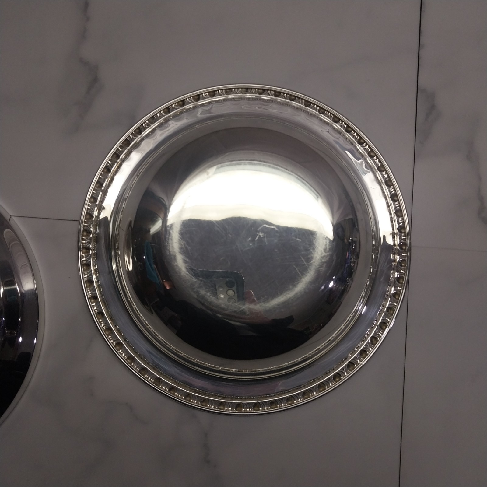 Silverplate serving dish with domed lid decor border – International Silver co.