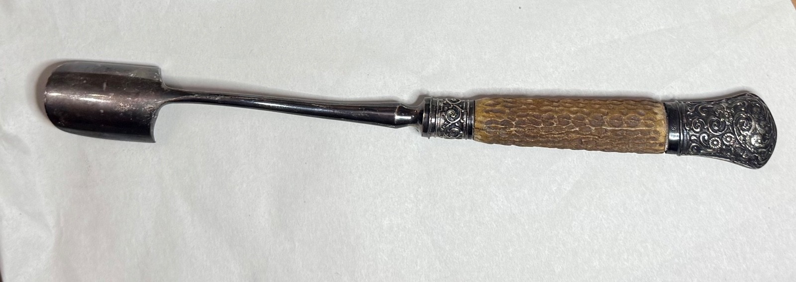 Harrison Bros & Howson Cutlers To Her Majesty Lion Stag Horn Cheese Scoop*
