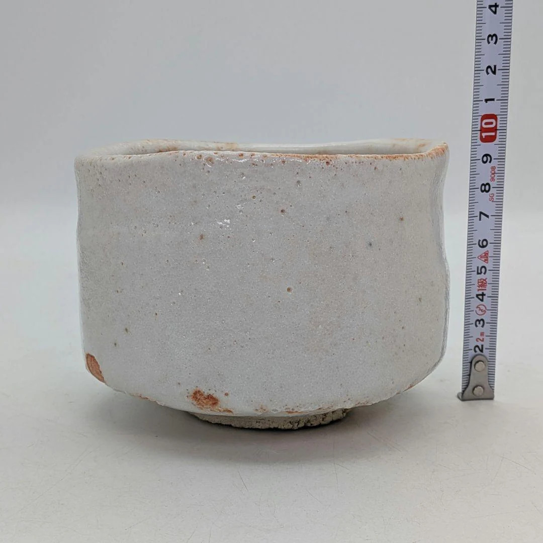 Shino Chawan by Sato Kayu — Iron-Painted Mino Matcha Bowl, Signed Box