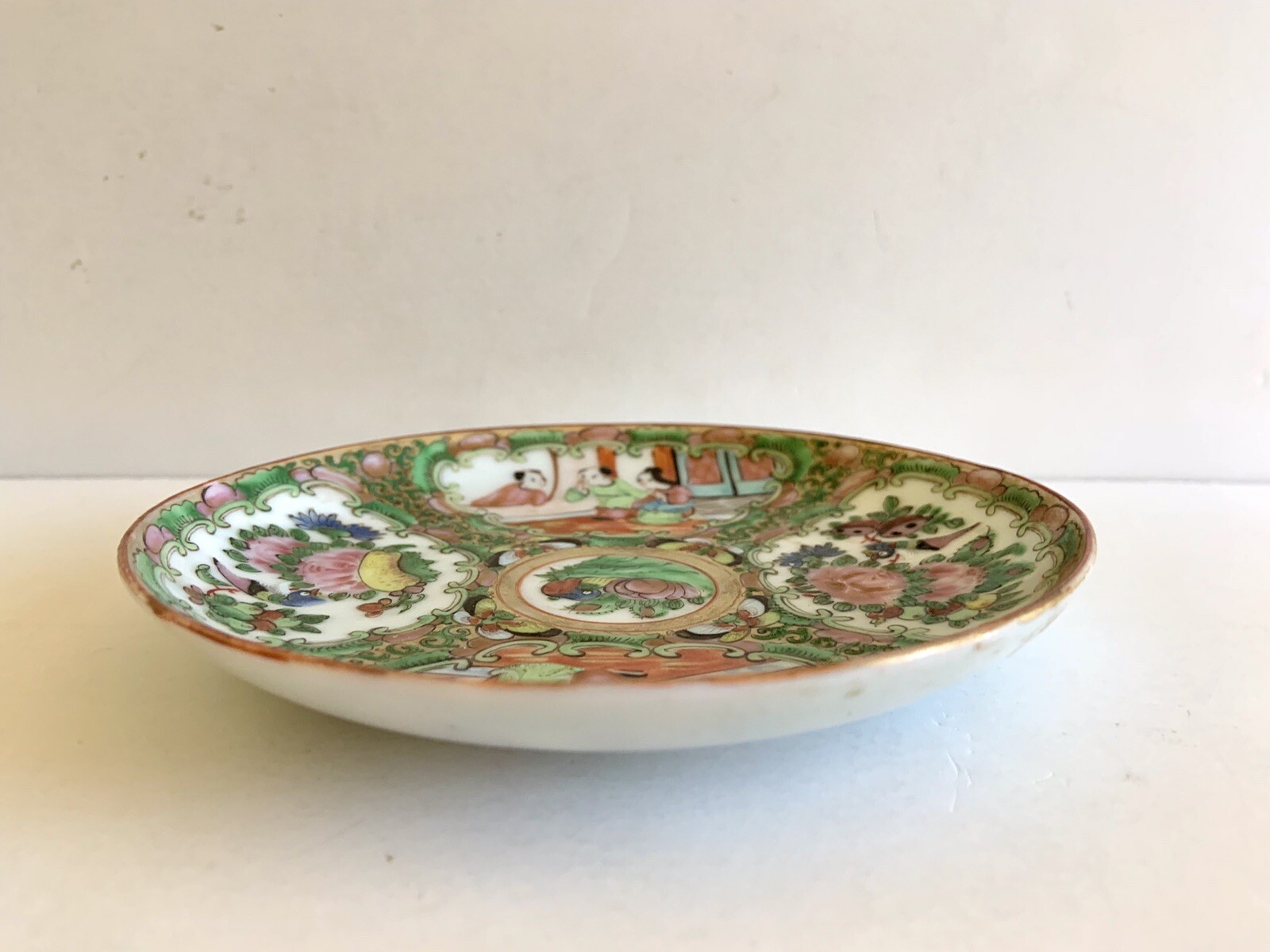 Antique ROSE MEDALLION CHINESE 5.5”. SAUCER PLATE (1850-1899)