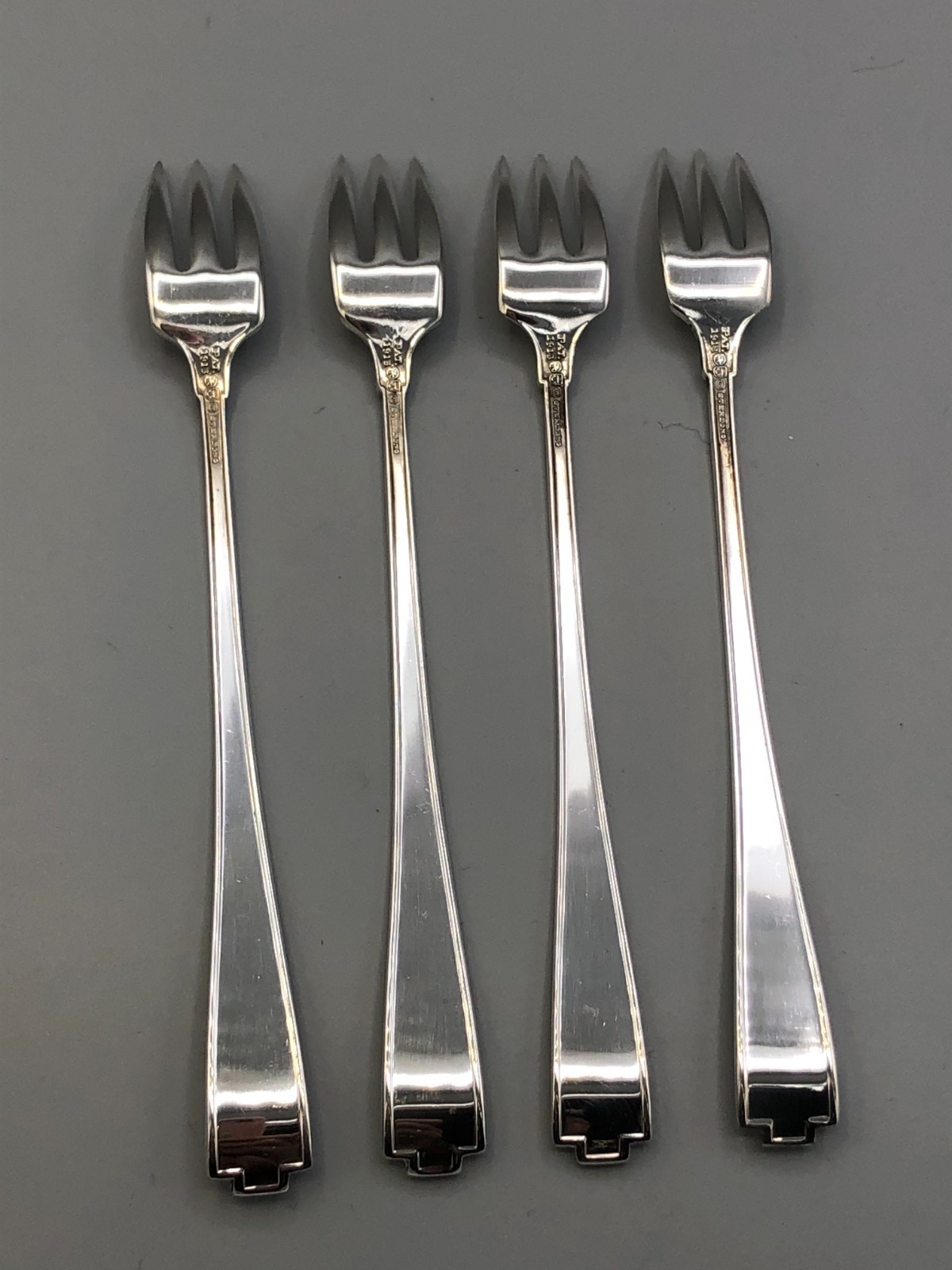 Etruscan by Gorham Sterling Silver set of 4 Cocktail Forks 5 3/8″