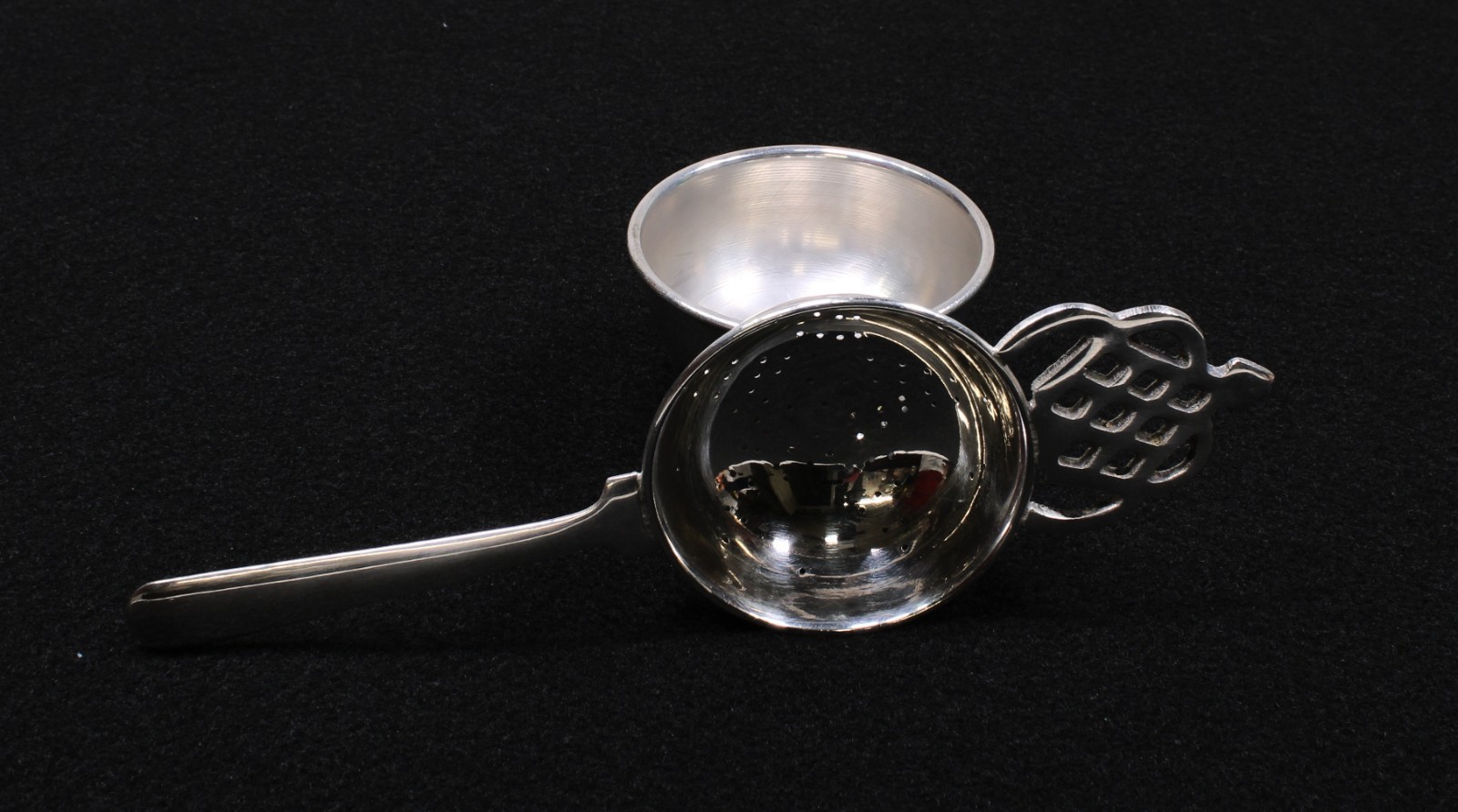 Vintage Silver Plated Tea Strainer With Drip Cup Ornate Crown Lattice Design