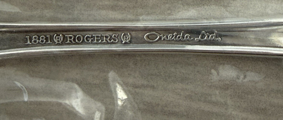 4 Oneida King James Silverplate Place Soup Spoons New