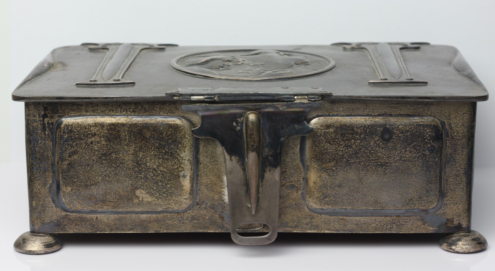 Antique Kate Harris Arts and Crafts Silver Jewelry Box 1899 England