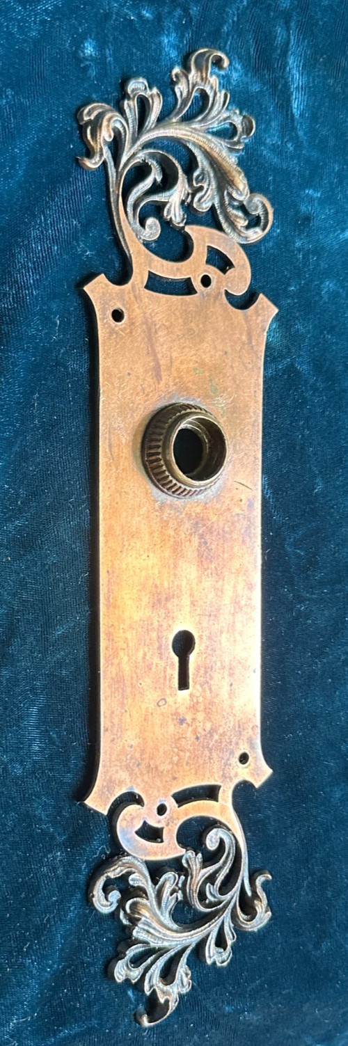 Antique c.1890s Norwalk “Palace and Holland” Brass Door Backplate E-11900