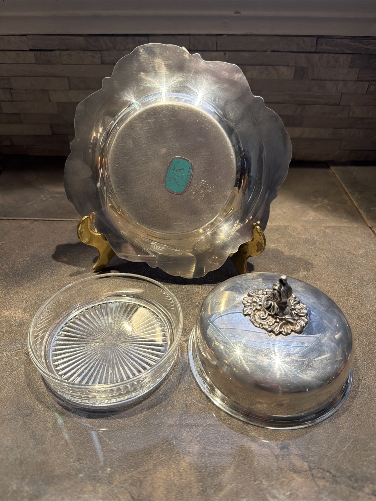 Vintage Wallace Baroque Silverplate Round Covered Butter Dish 244 Glass Liner