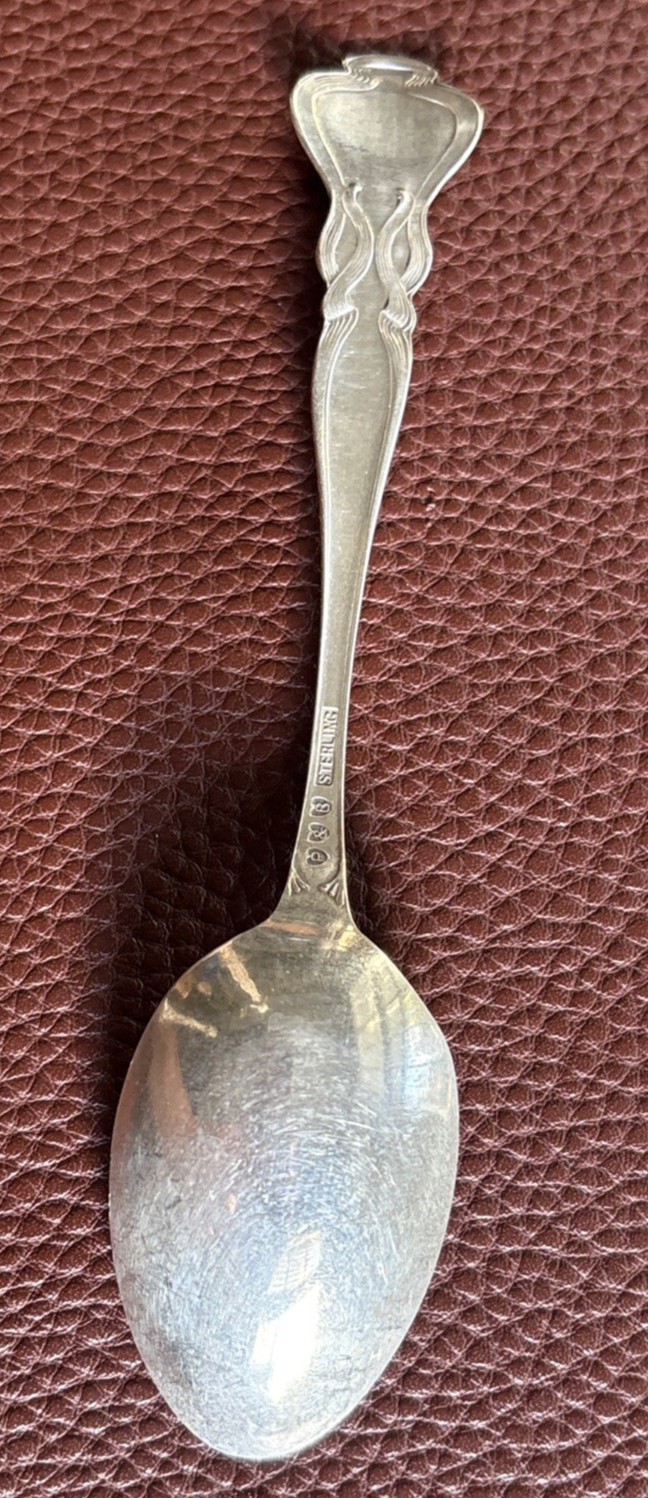 Cabildo New Orleans LA 5.25″ Sterling Souvenir Spoon Pond Lily Pattern P&B 17g