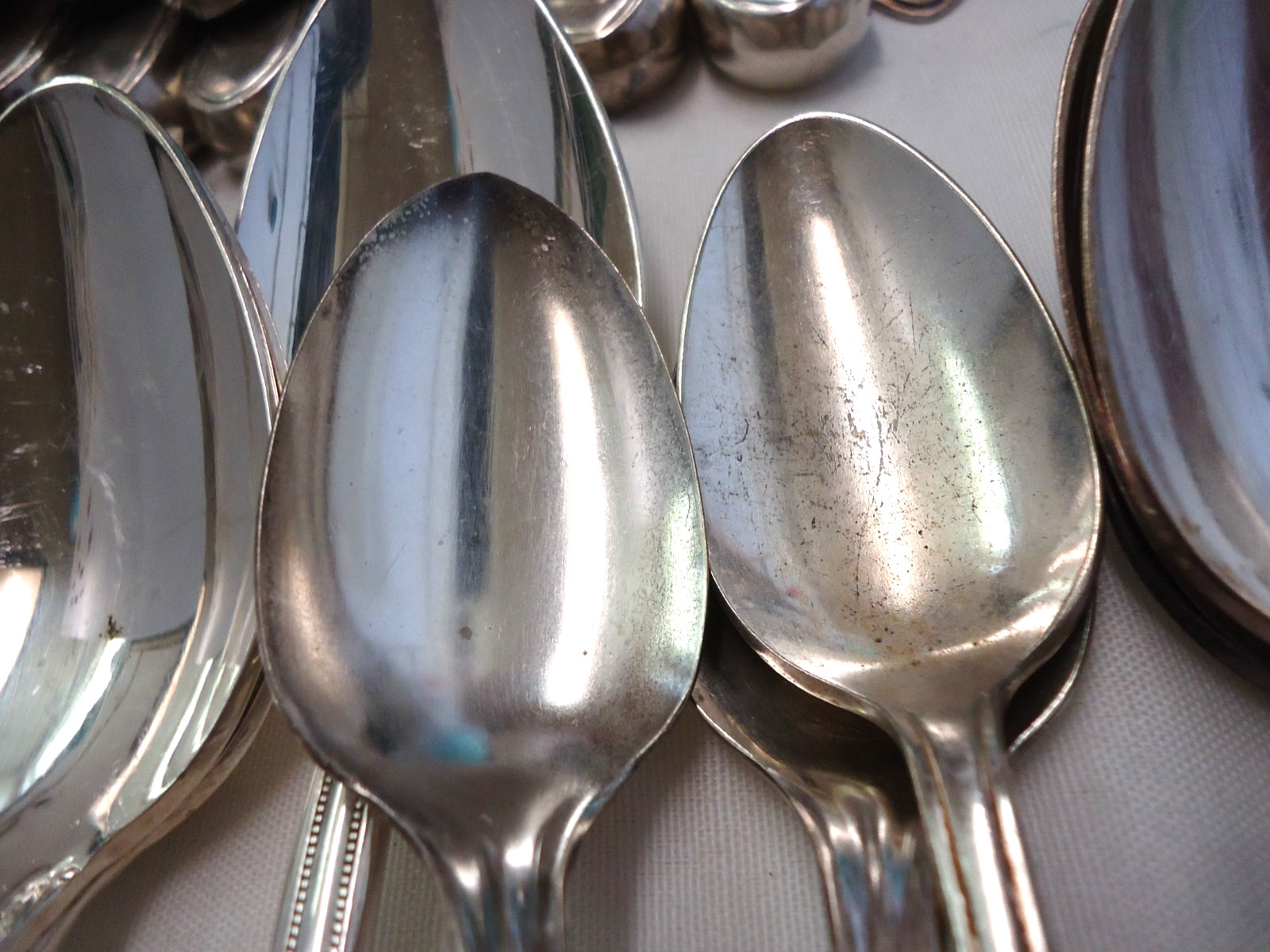 VINTAGE SILVERPLATE FLATWARE MIXED LOT BULK 120-PIECES