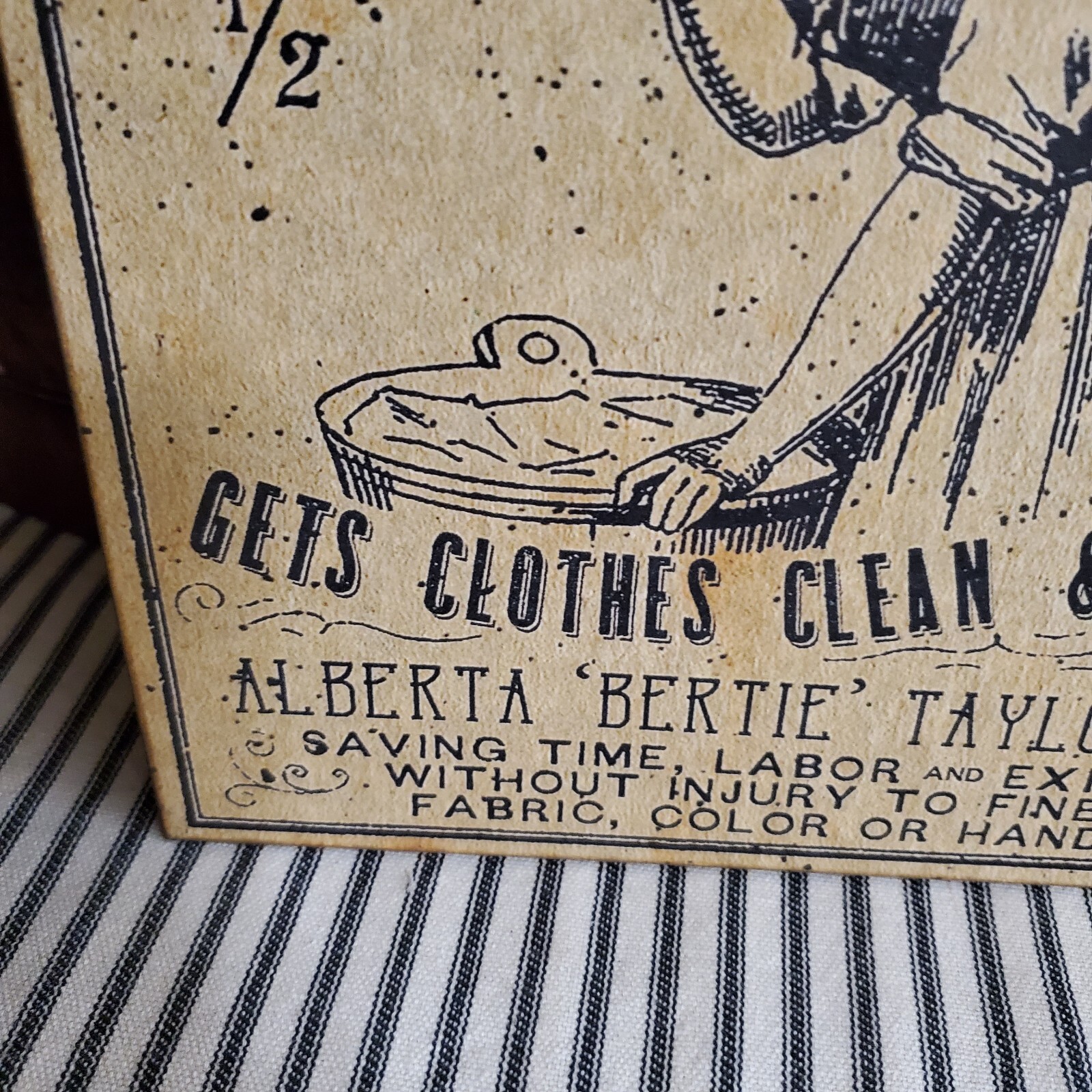 OLD PRIMITIVE VINTAGE VICTORIAN STYLE GRANNYS LAUNDY SOAP BAR WASH CLOTHES SIGN
