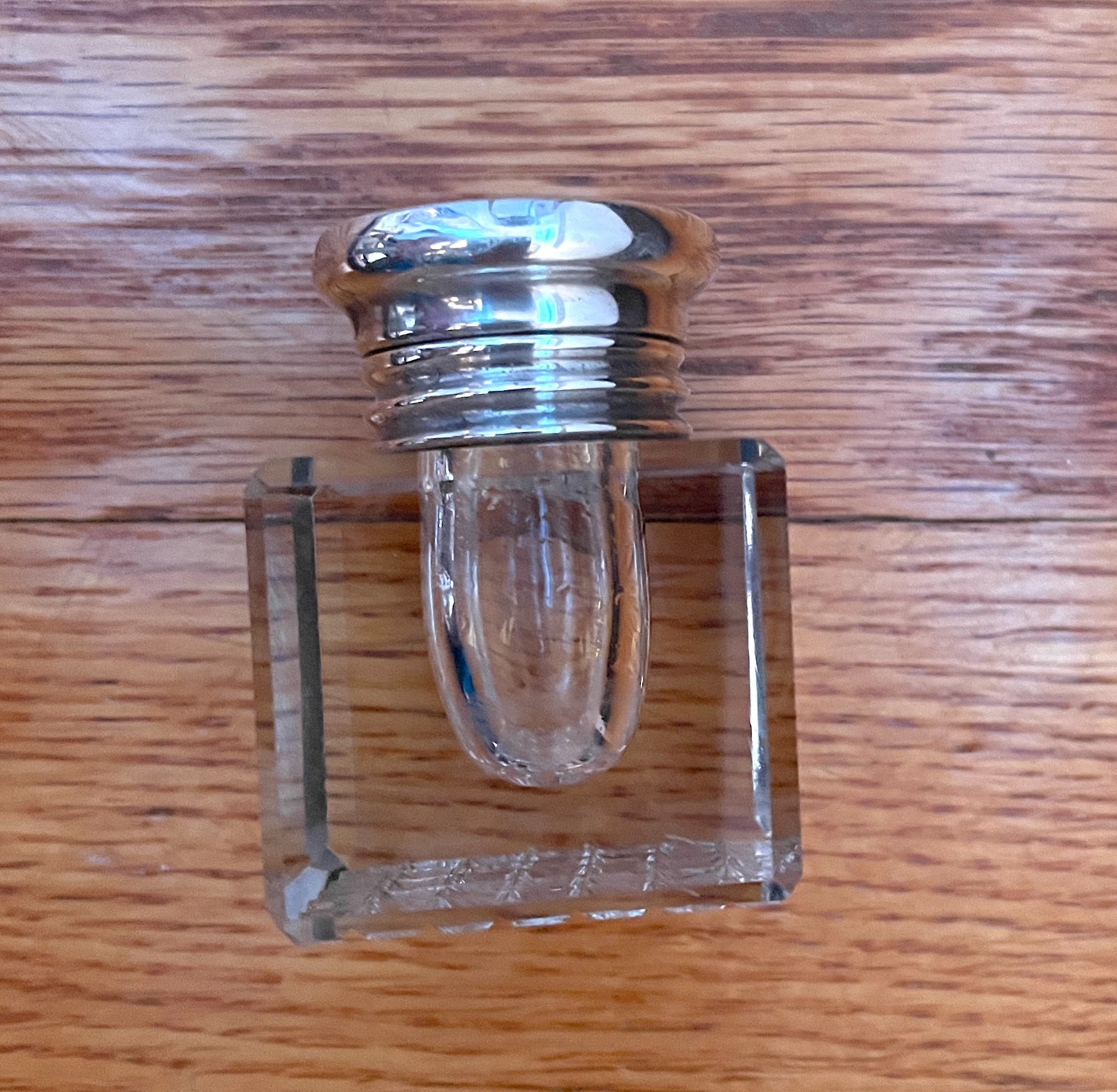 Small Victorian-Era, American Inkwell Cut Crystal Glass Sterling Cap VGUC