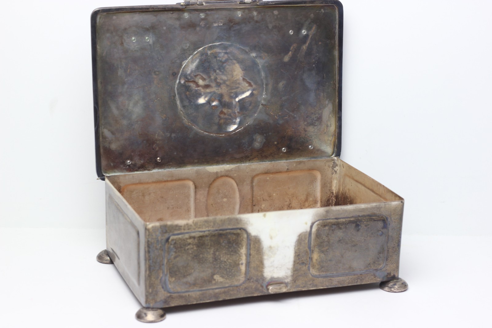 Antique Kate Harris Arts and Crafts Silver Jewelry Box 1899 England