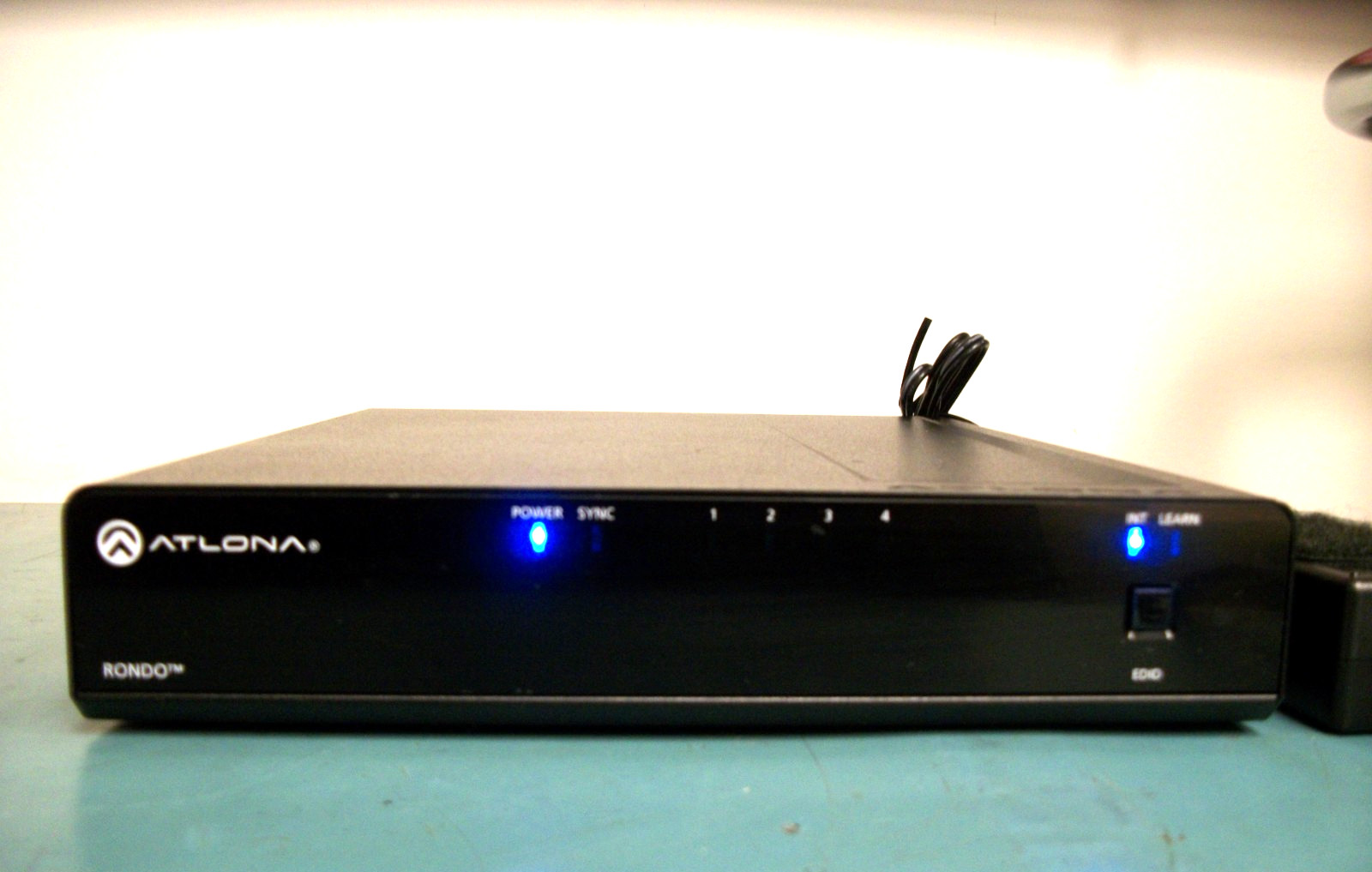 ALTONA Rondo AT-RON-444 4K HDR 1×4 HDMI Distribution Amplifier W/PWR Cord