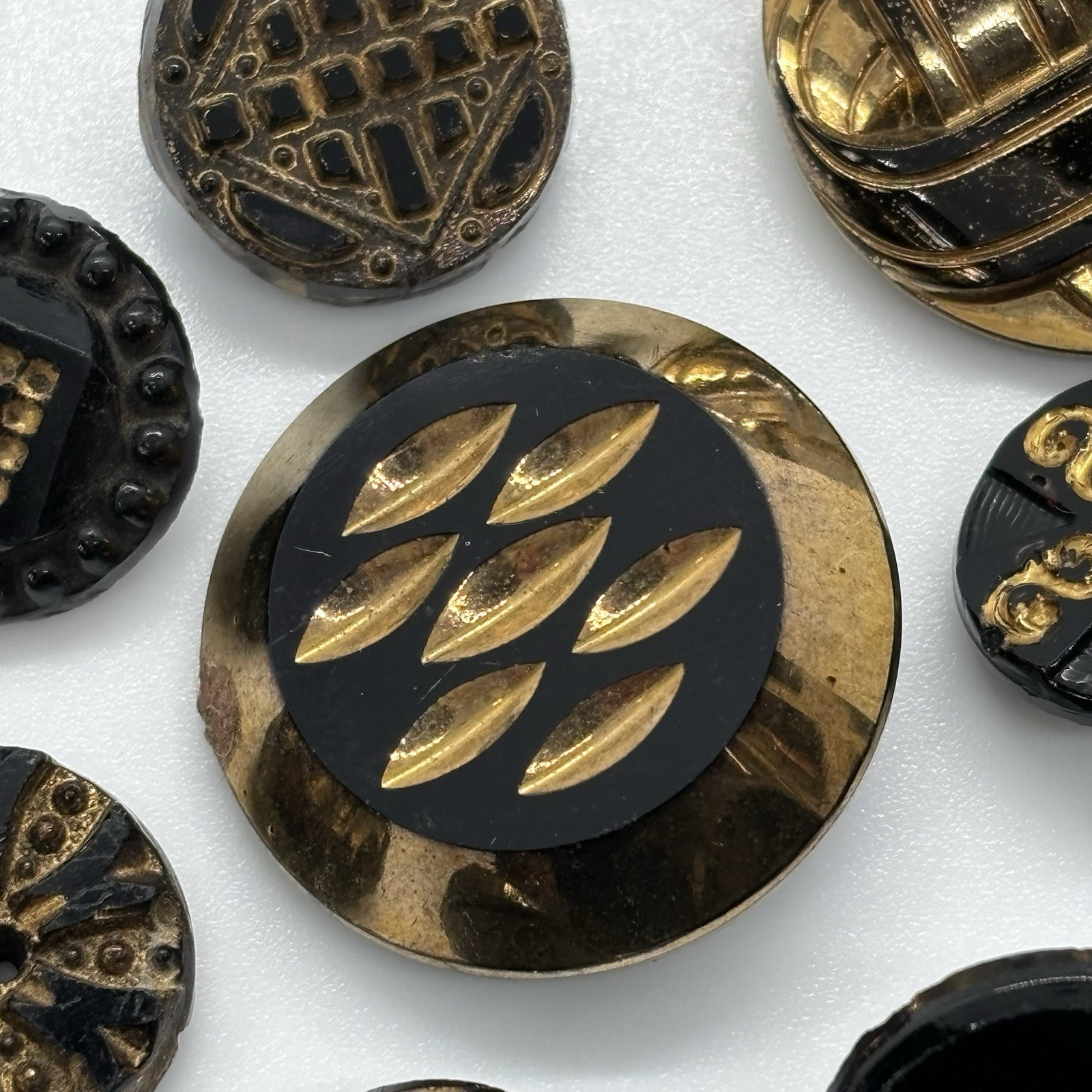 Antique Victorian Black Glass Gold Luster Button Lot Intaglio Picture