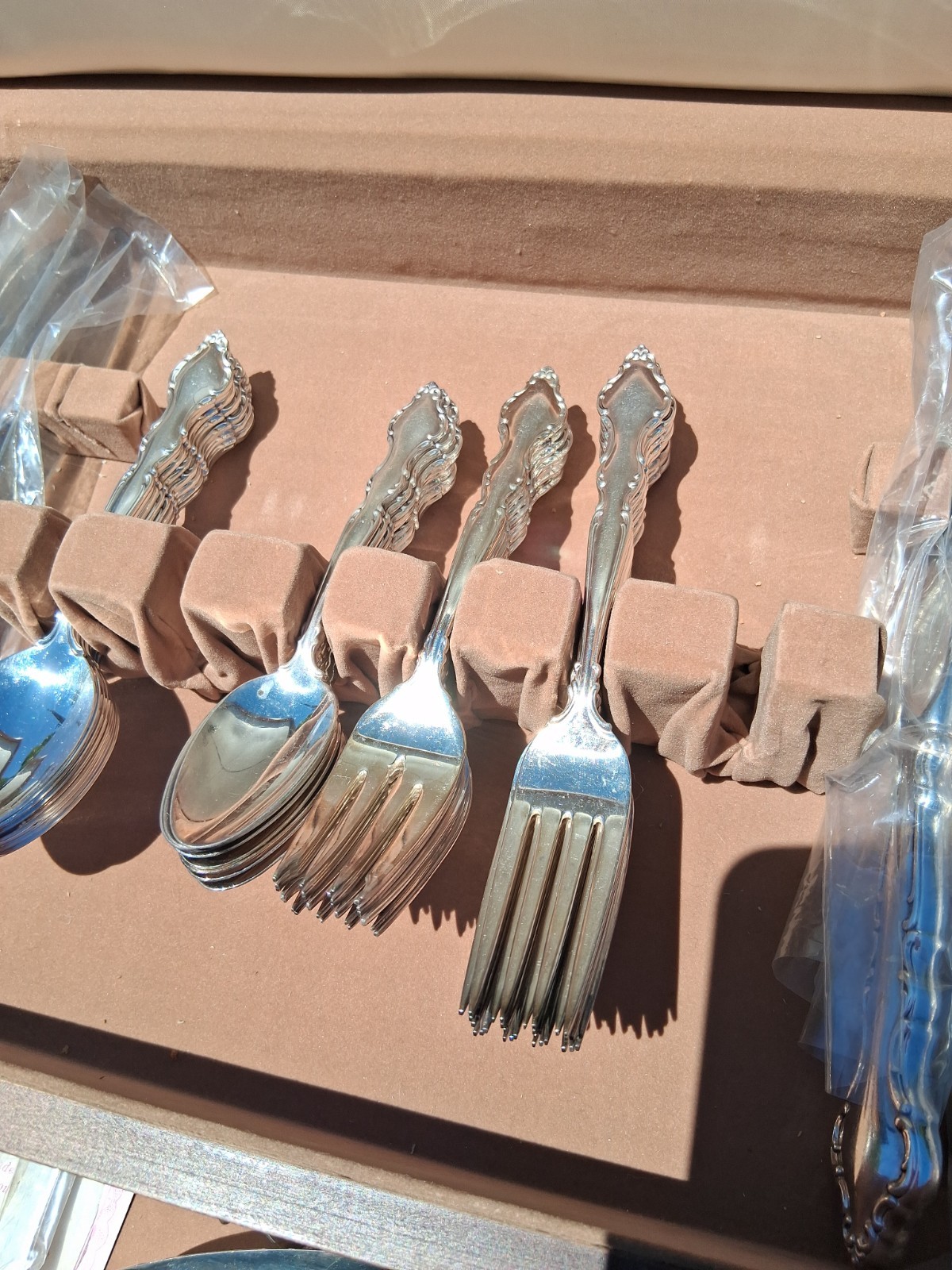 International Deep Silver Flatware Set 48 Pcs NO CASE
