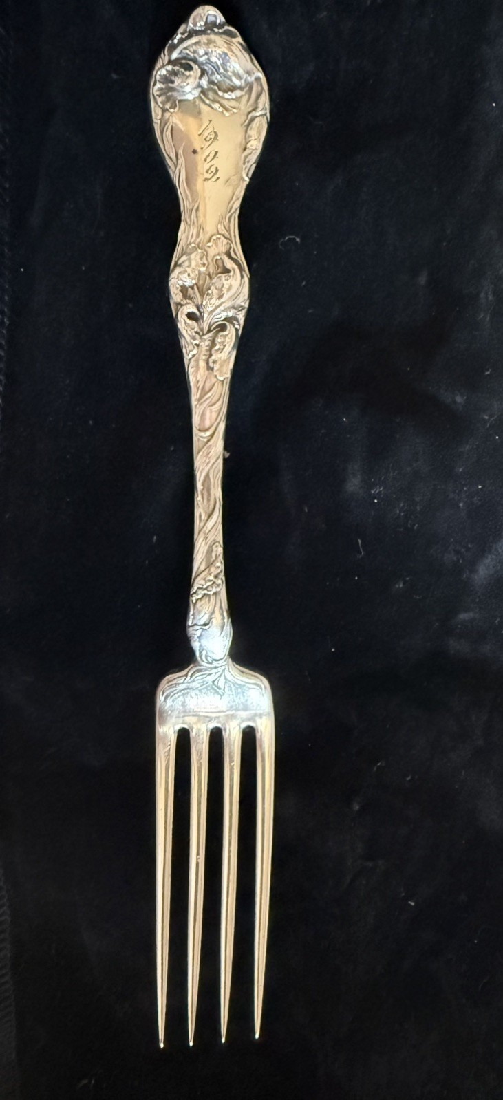 Antique Reed & Barton Les Cinq Fleurs 1902 Sterling Silver Regular Fork Monogram