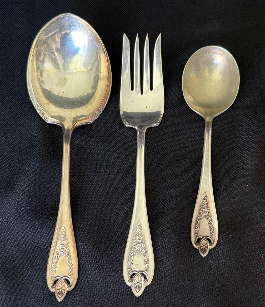 1847 Rogers Bros Old Colony Silverplate Flatware Spoon Fork Serving Set of 3