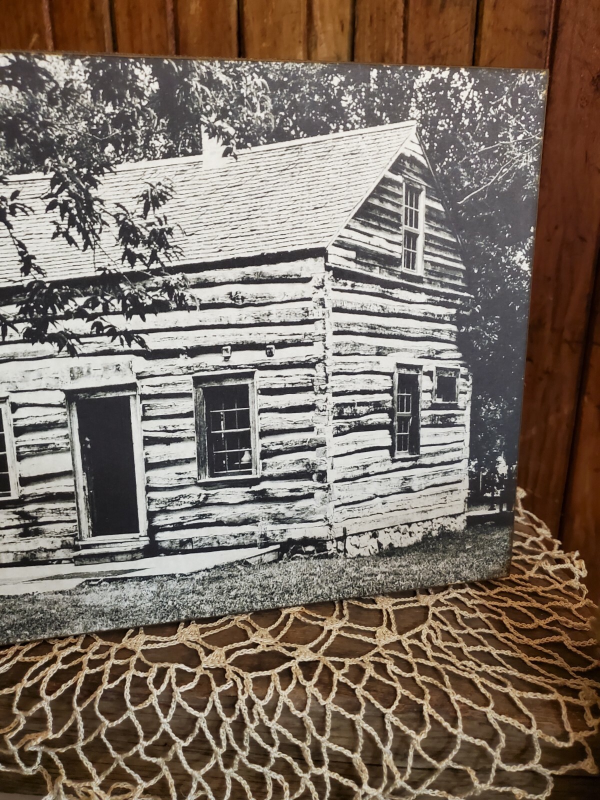 OLD 1800 PRIMITIVE ANTIQUE VINTAGE STYLE LOG CABIN HOUSE BLACK WHITE PHOTO SIGN