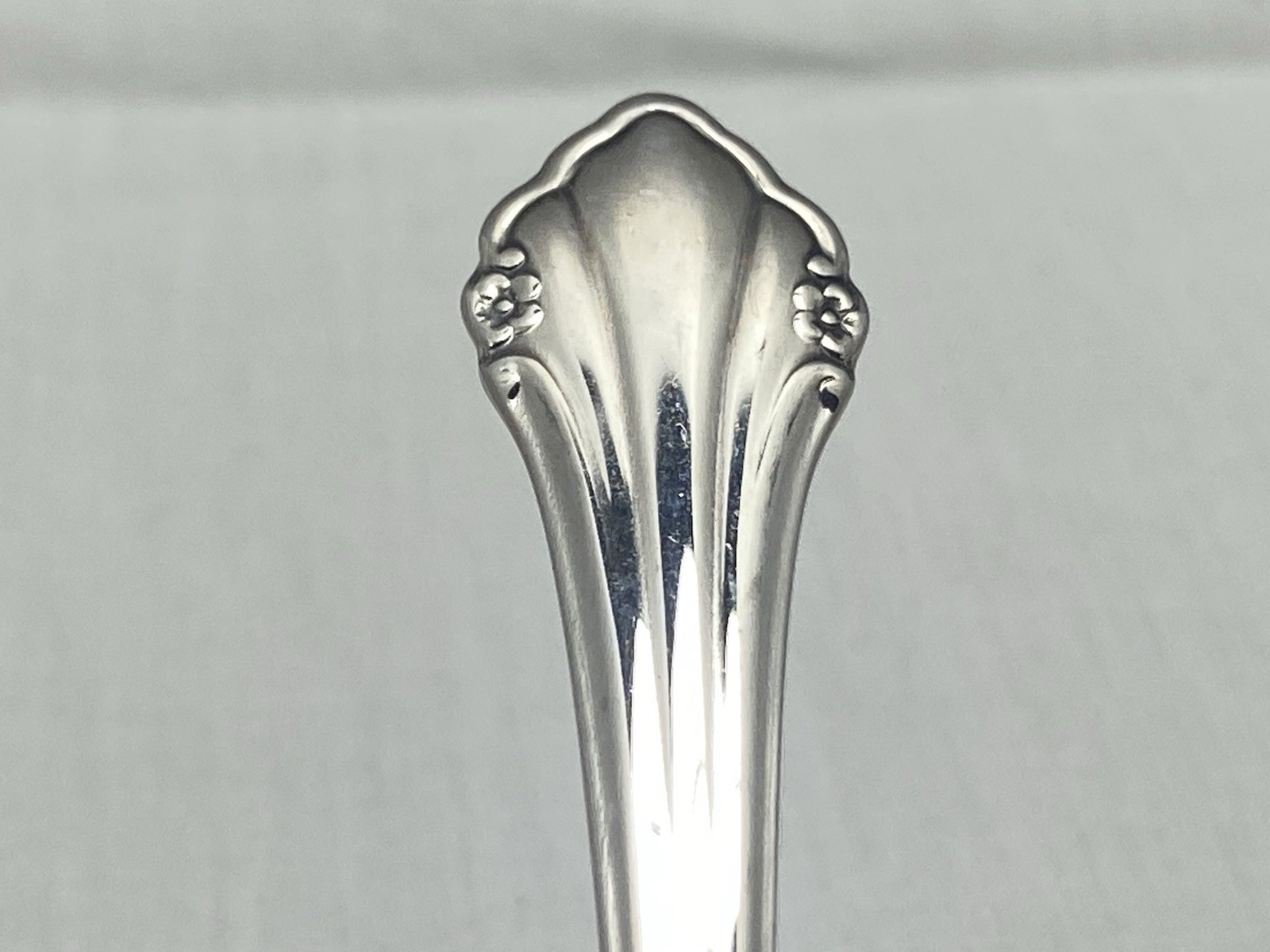 8 ~ 1881 Rogers Oneida LTD Bittersweet Repose Stainless Flatware Soup Spoons `