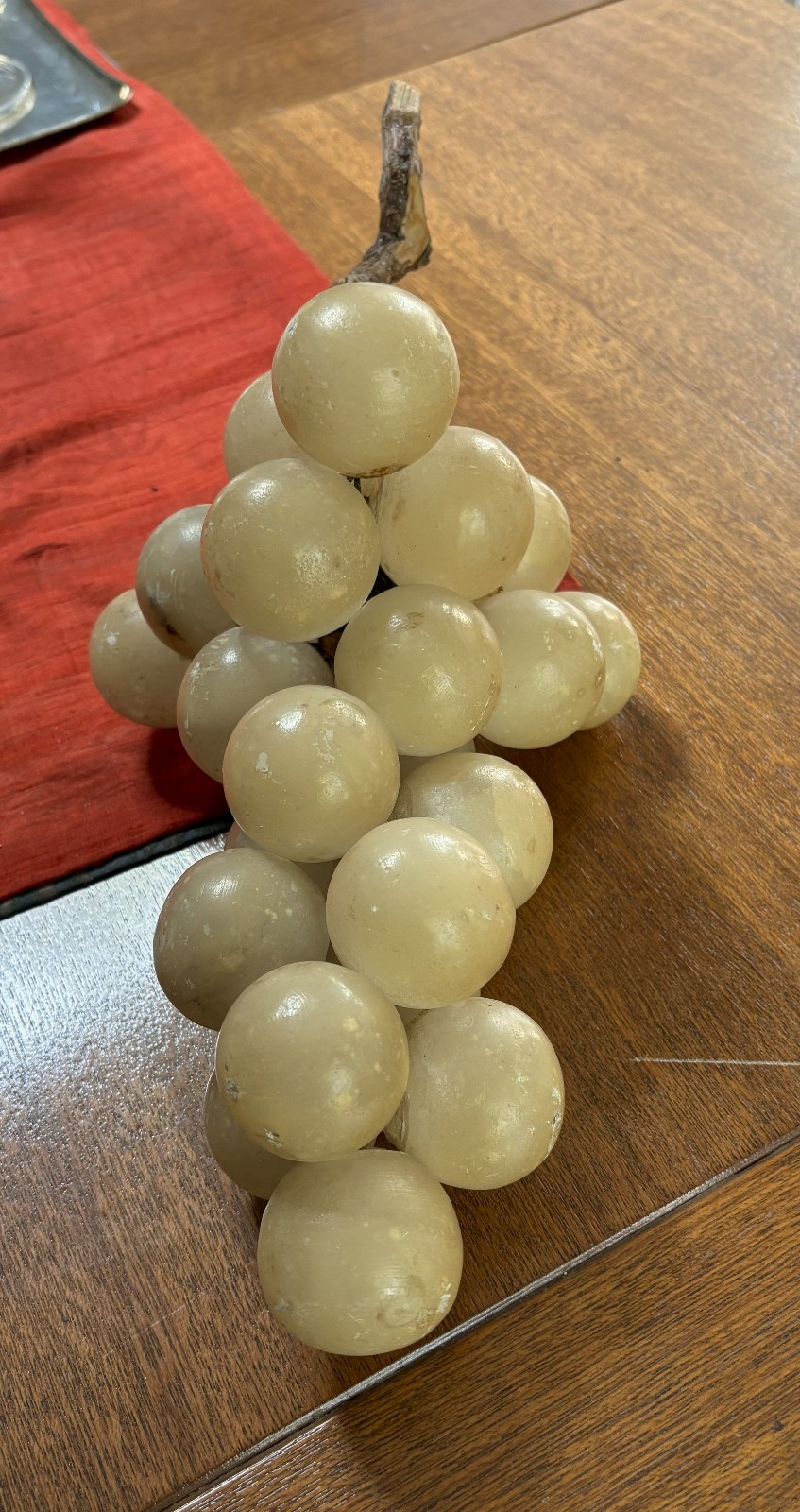 Vintage 1960s Monumental Onyx Stone Grape Cluster from Italy 15″ authentic stem