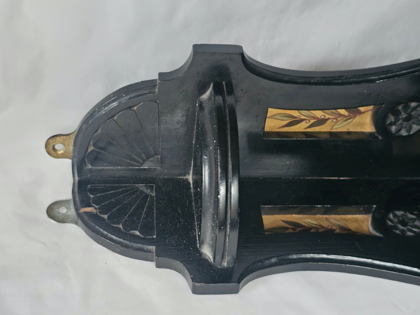 A STRIKING AESTHETIC MOVEMENT ENGLISH ANTIQUE CORNER SHELF UNIT