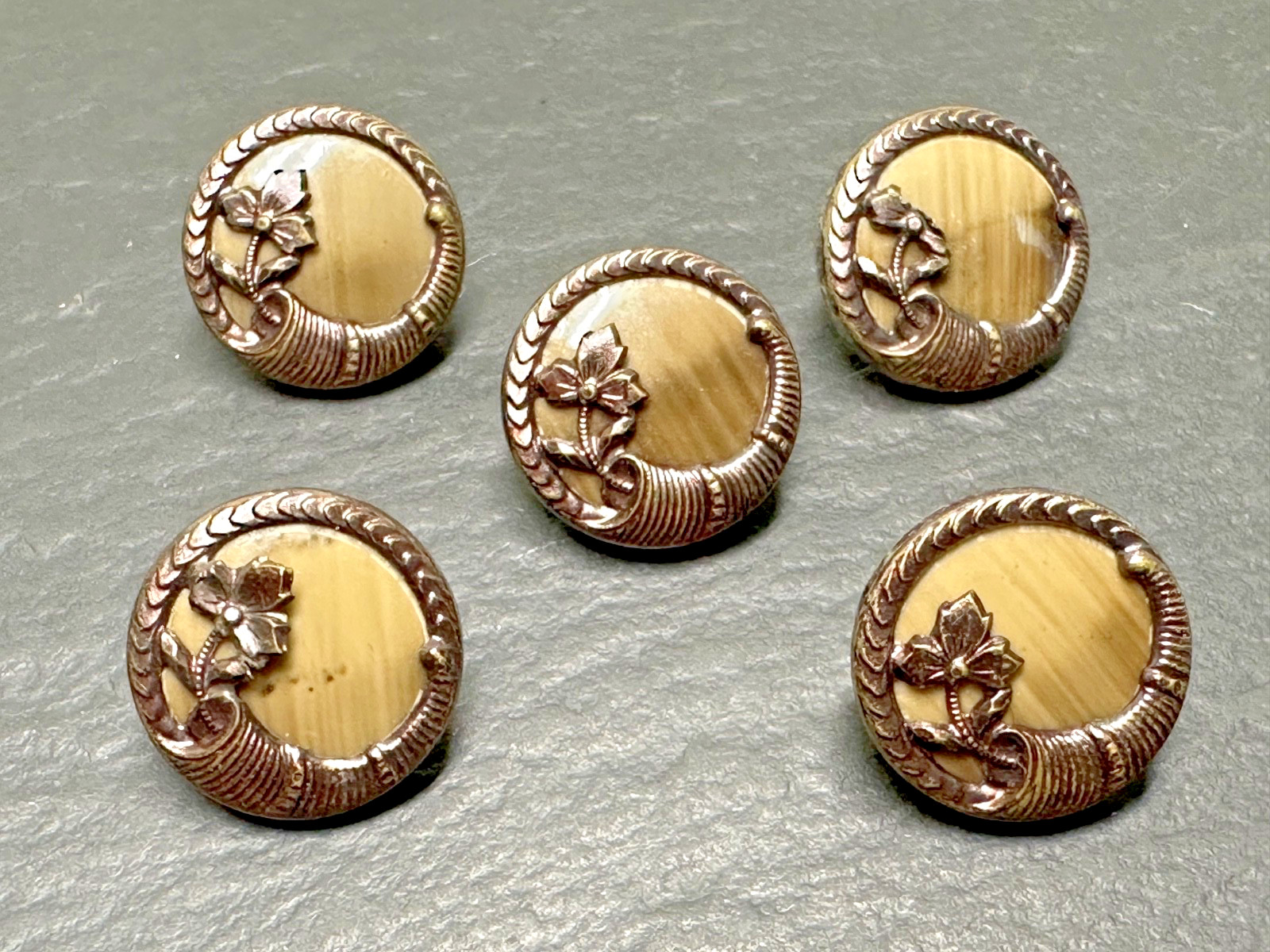 5 MATCHING ANTIQUE? ROUND METAL SHANK BUTTONS WITH BRASS? FLORAL OVERLAY N852