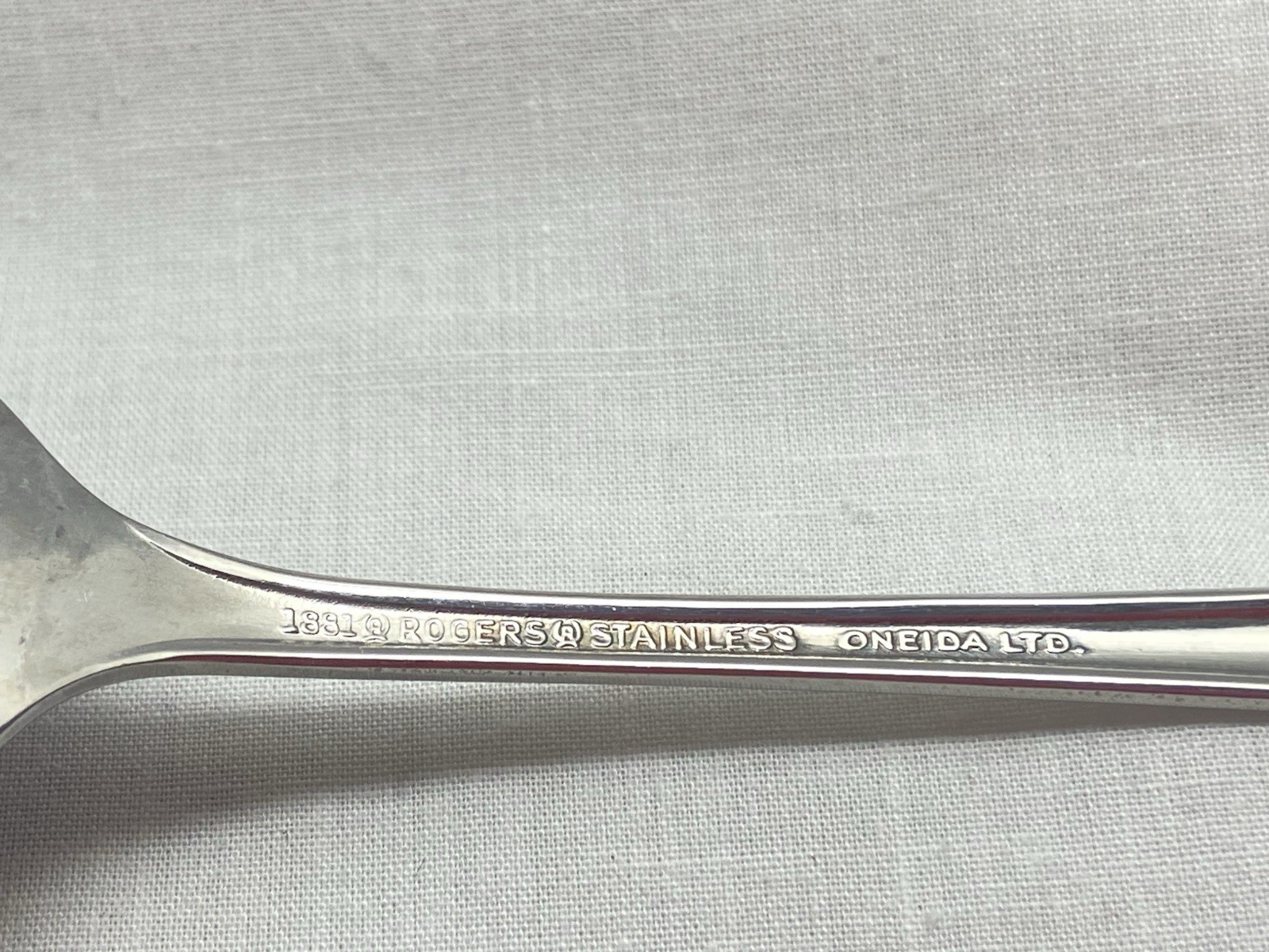 8 ~ 1881 Rogers Oneida LTD Bittersweet Repose Stainless Flatware Soup Spoons `