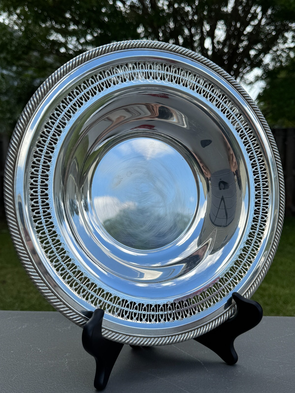 Wm. Rogers & Son 835 Silverplate 12″ Bowl Pierced/Lattice Band Rope-style Border