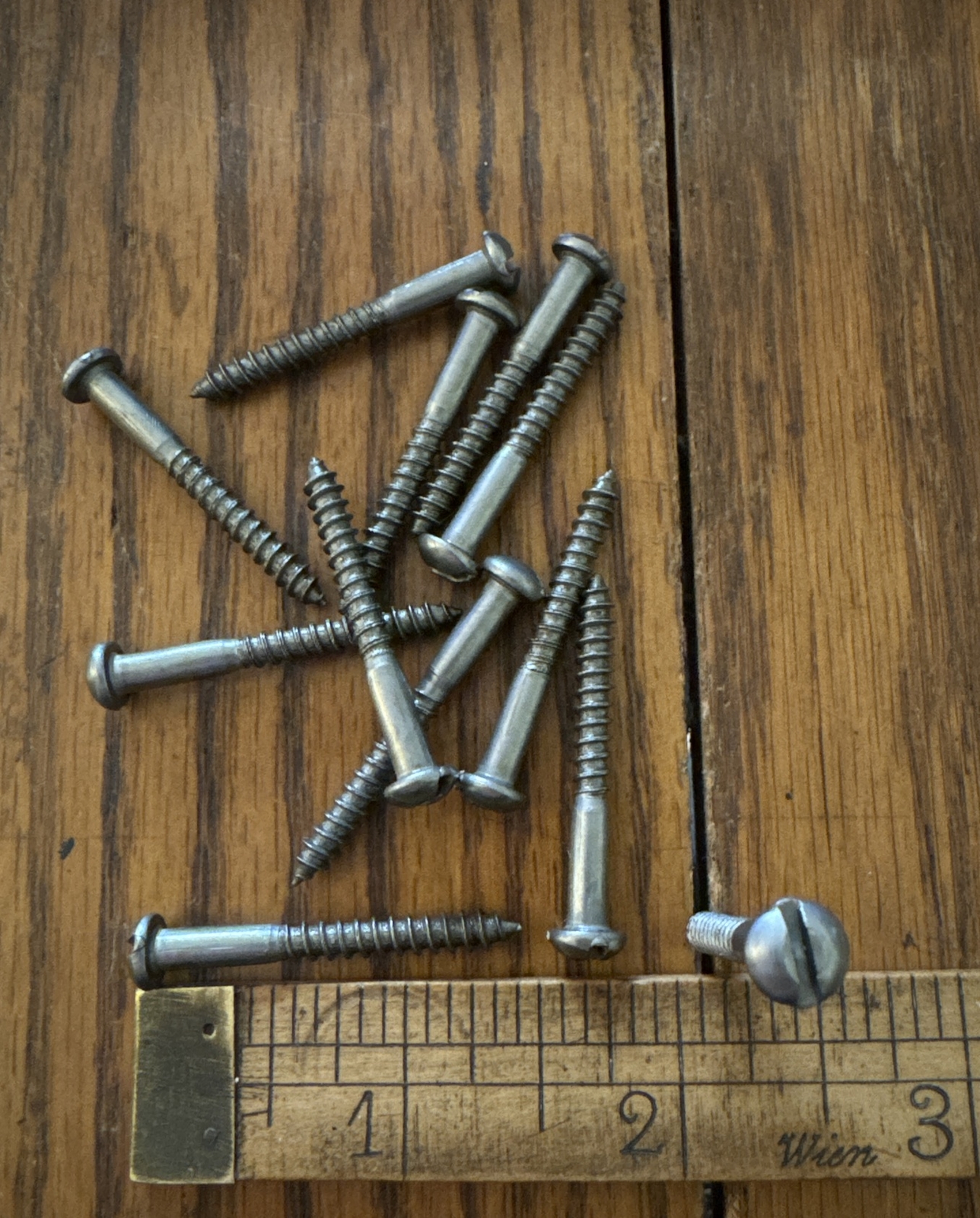 #8 X 1-1/2” Wood Screws Slotted Round Head Plain Steel Furniture Repair Hardware