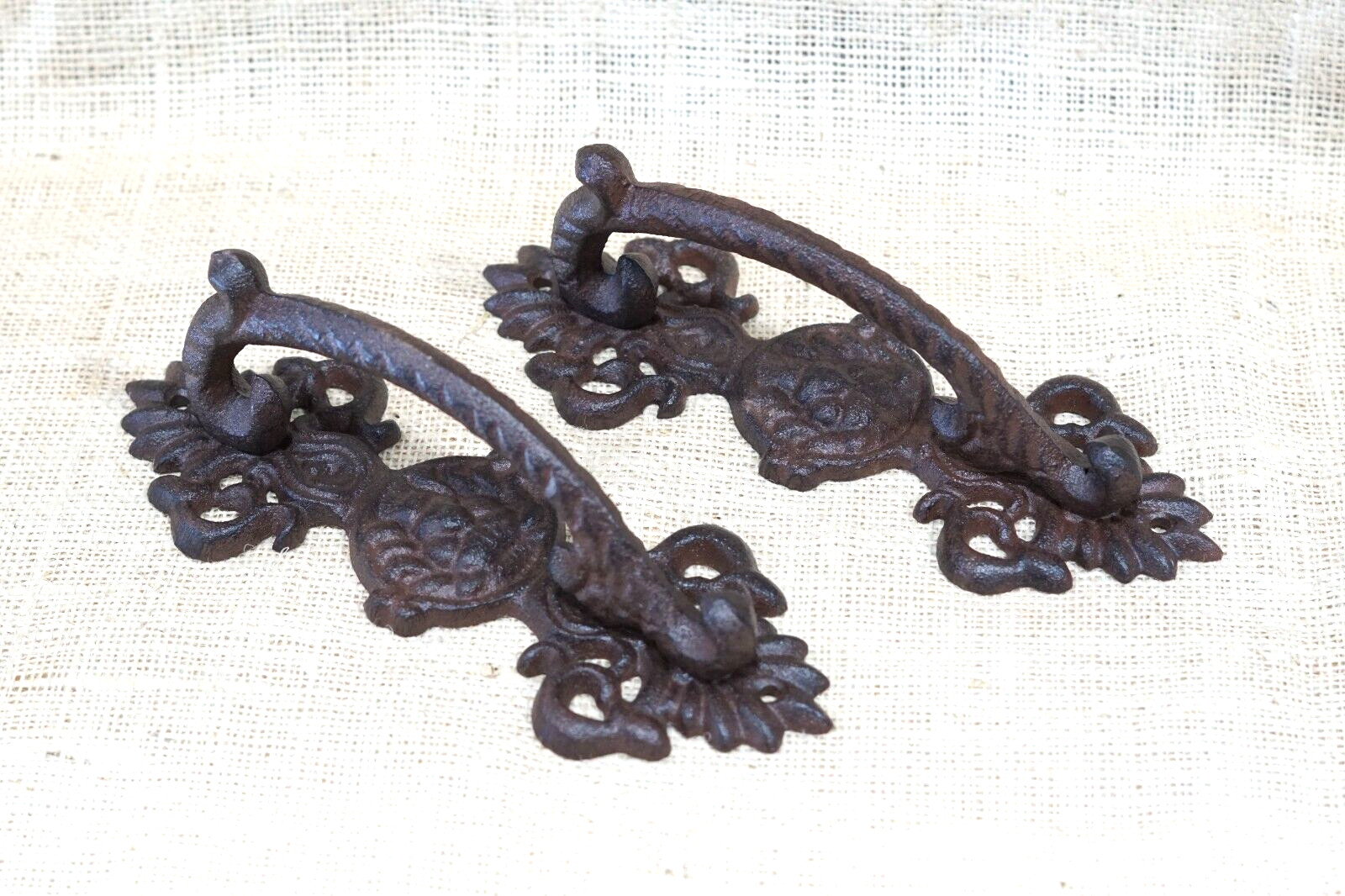 2 LARGE HANDLES RUSTIC CAST IRON BARN DOOR HANDLES SHED GATE PULLS FANCY 8 1/2″