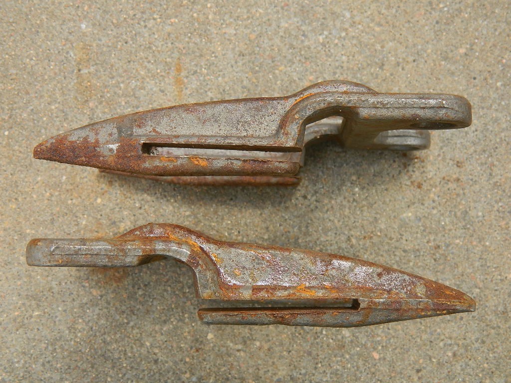 Lot of 24 Antique Farm Machinery Teeth Forks Tines Vintage Steampunk Cast Iron