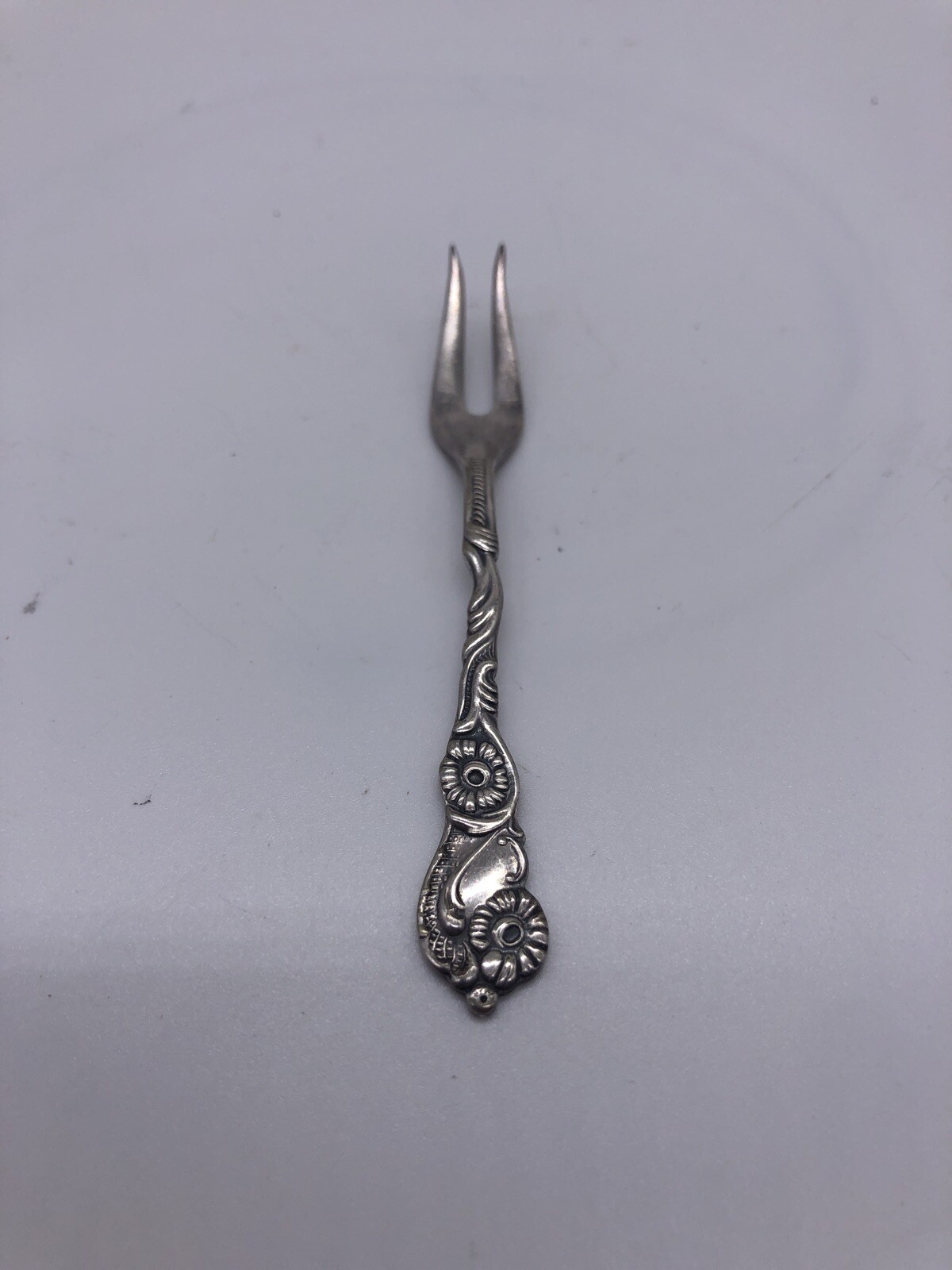 Nils-Johan P.R NS ALP Silversmith Sweden Silver plate Floral Lemon Olive Fork