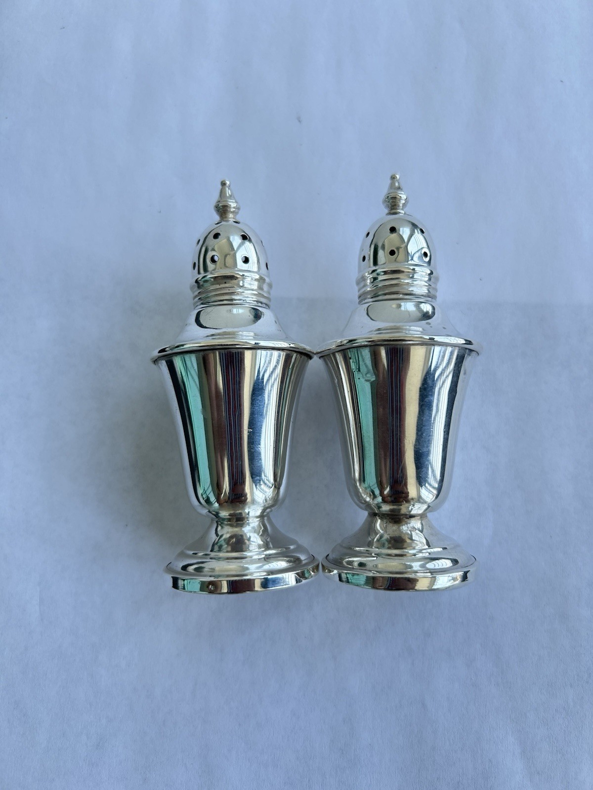 Frank M Whiting Sterling Silver Salt & Pepper Shakers Pattern #841 Fluted 4″ 61g