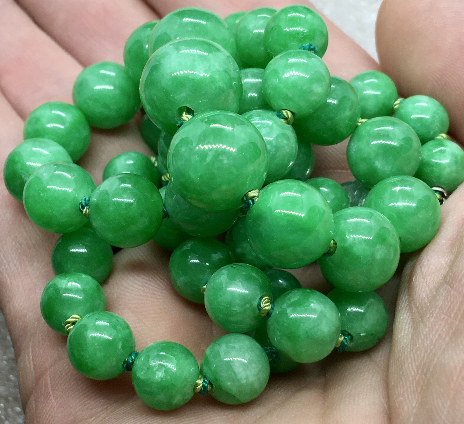 NATURAL BURMESE ICY EMERALD GREEN JADEITE JADE A BEAD NECKLACE 100% MONEY BACK