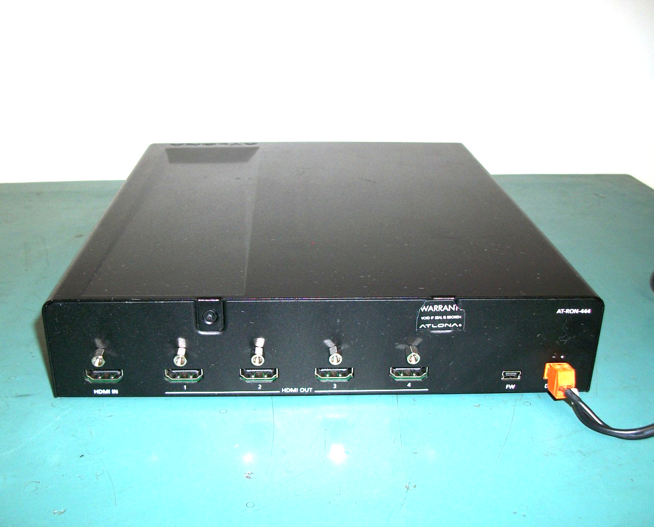 ALTONA Rondo AT-RON-444 4K HDR 1×4 HDMI Distribution Amplifier W/PWR Cord