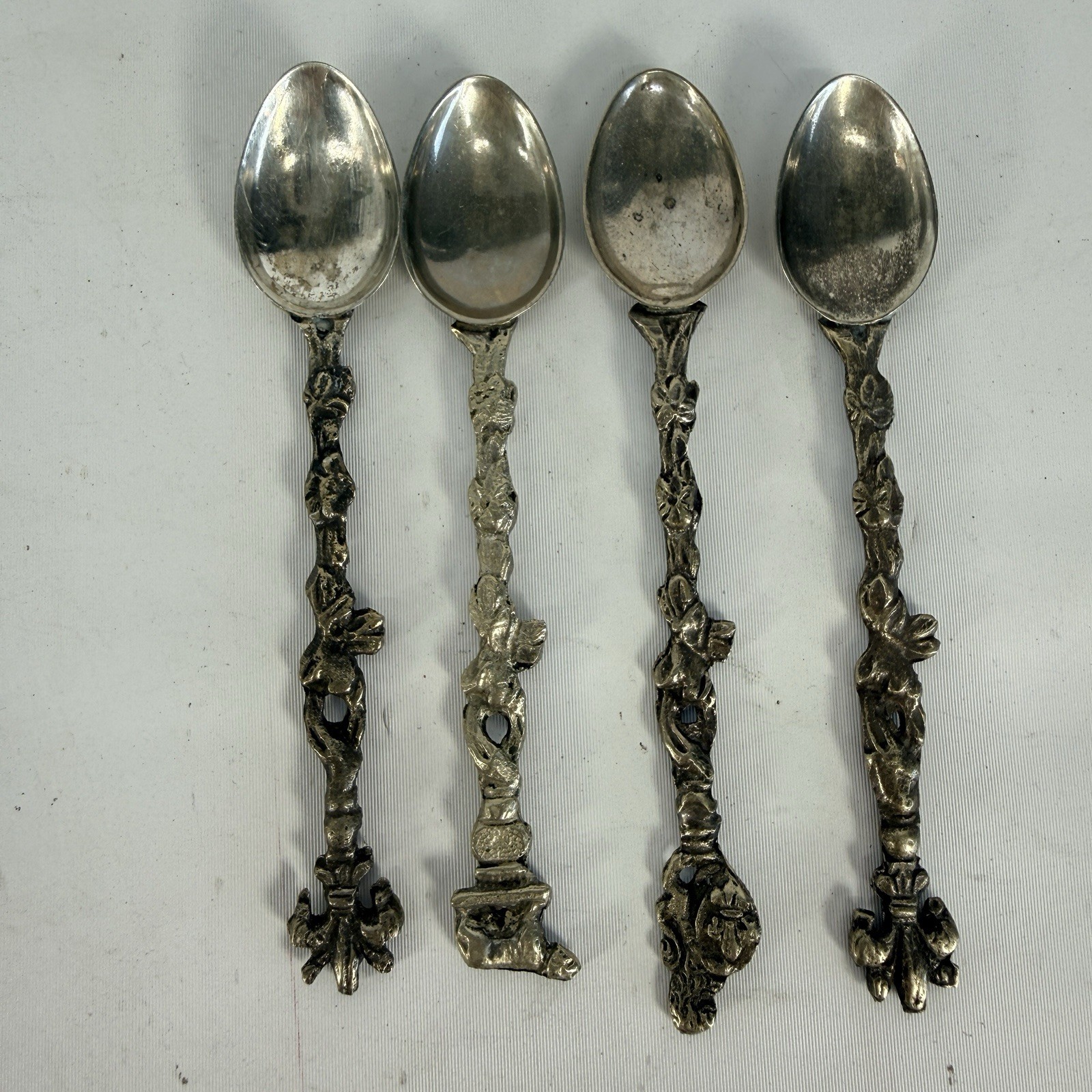 Vintage 1950s Set 4 Decorative Ornate Silver Tone Spoons Sugar Demitasse ITALY