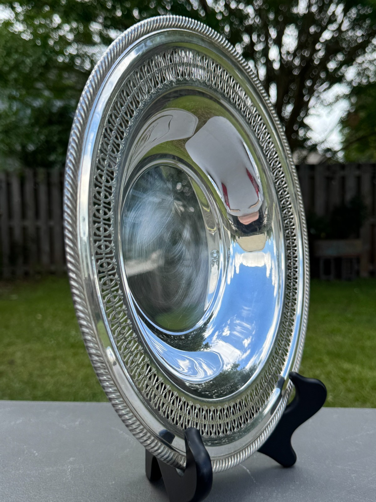 Wm. Rogers & Son 835 Silverplate 12″ Bowl Pierced/Lattice Band Rope-style Border