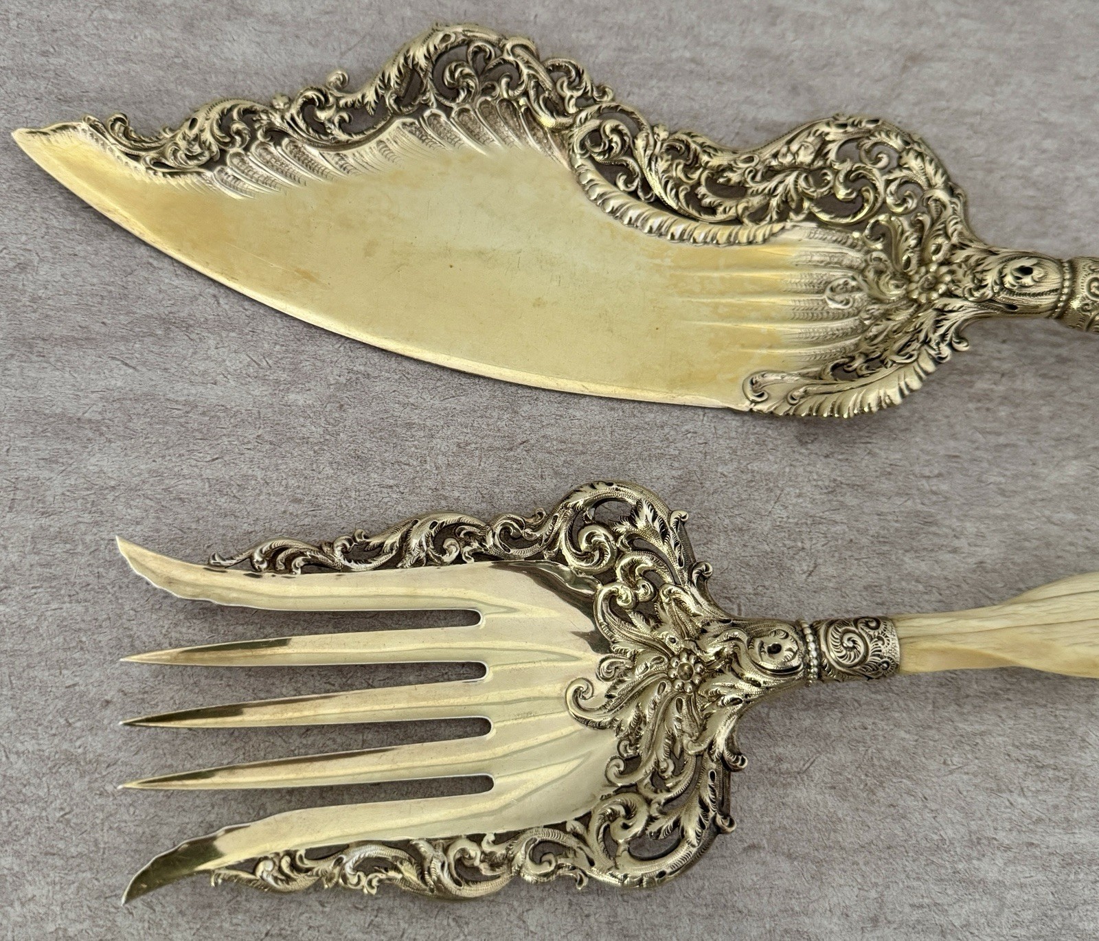 RARE WHITING #2888 AESTHETIC MOVEMENT JAPANESQUE STERLING 2 PC FISH SERVING SET