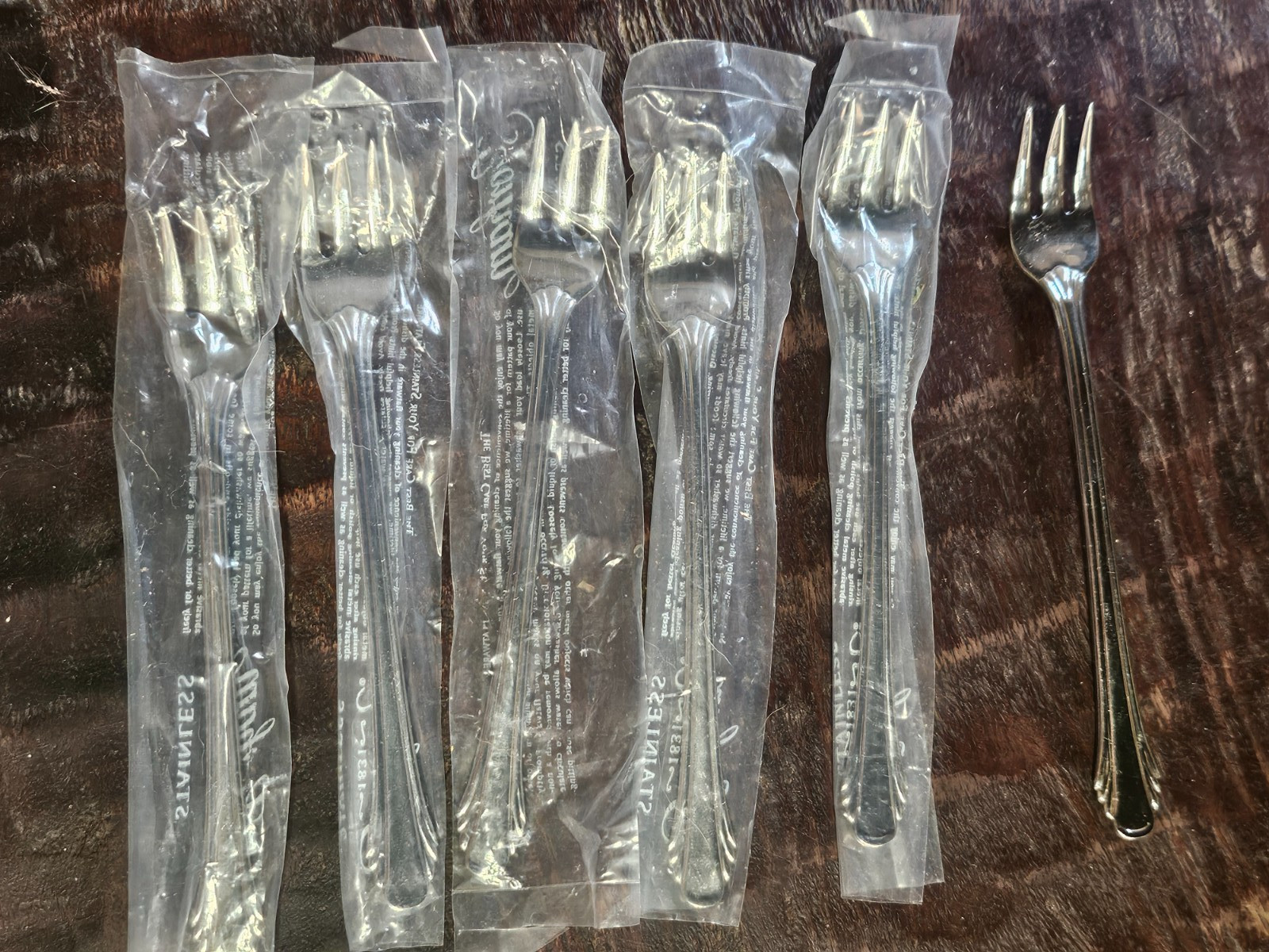 6 NOS Gorham Calais Flatware Stainless Steel 18/8 Hors d’oeuvre Forks NEW