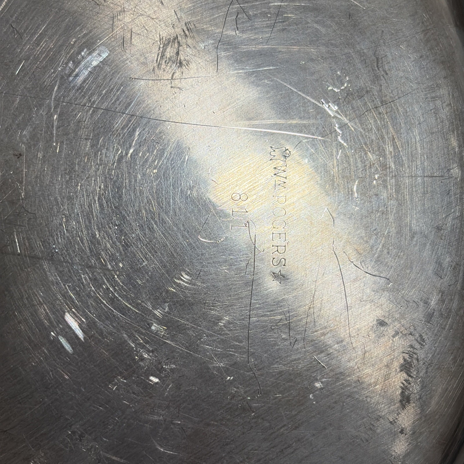WM Rogers #811 SilverPlate Silver Plate Round Ornate Serving Plate Tray 10-1/4″