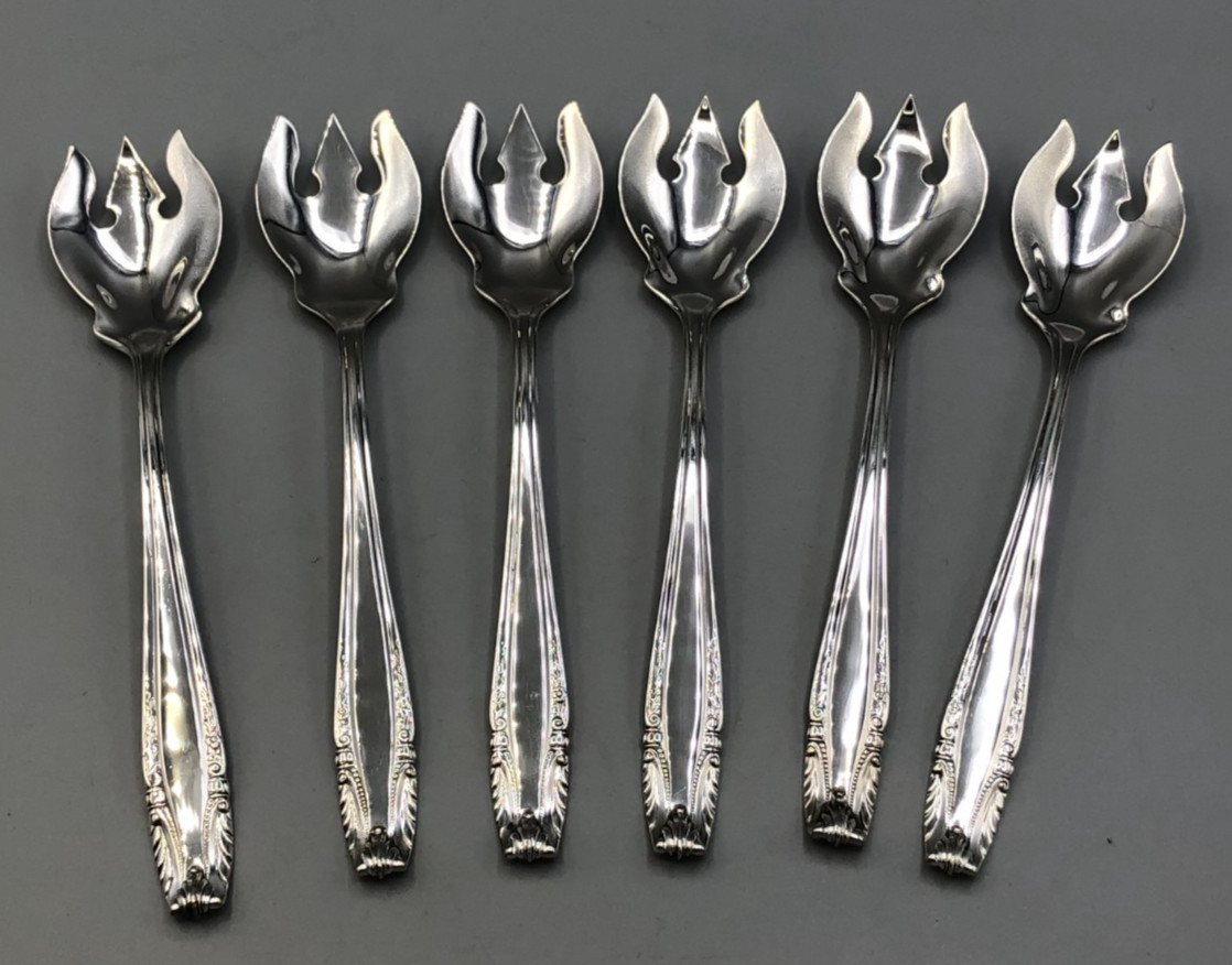 Stradivari by Wallace Sterling Silver set of 6 Ice Cream Forks 5.5″