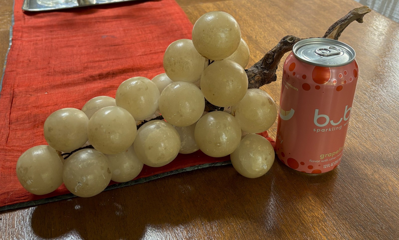 Vintage 1960s Monumental Onyx Stone Grape Cluster from Italy 15″ authentic stem