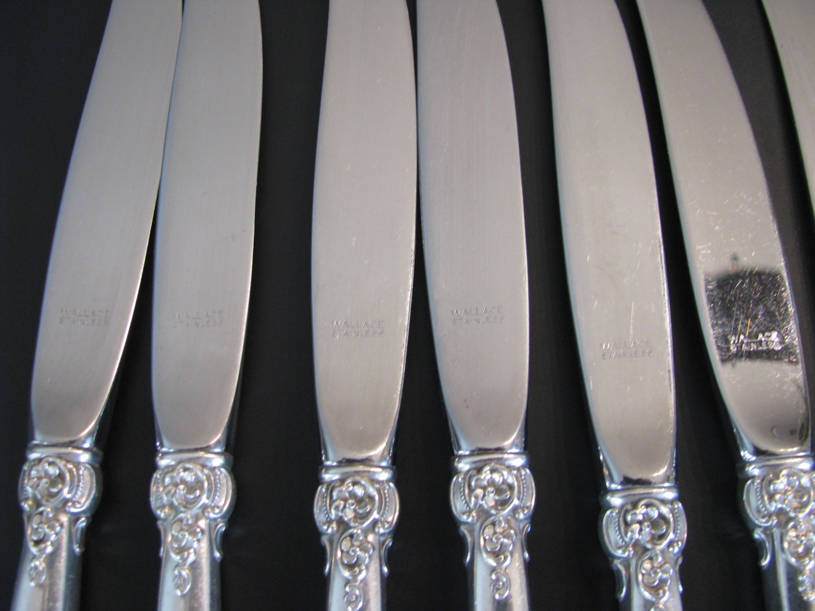 Wallace Sterling Silver Grand Baroque 8 7/8” Dinner Knife, sold individually