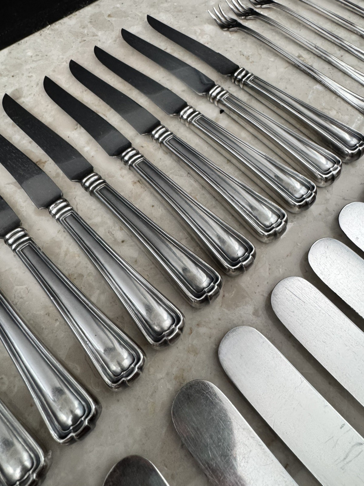 Vtg 1847 ROGERS BROS 83Pc Cromwell 1912 Silver Plate Flatware Place Settings